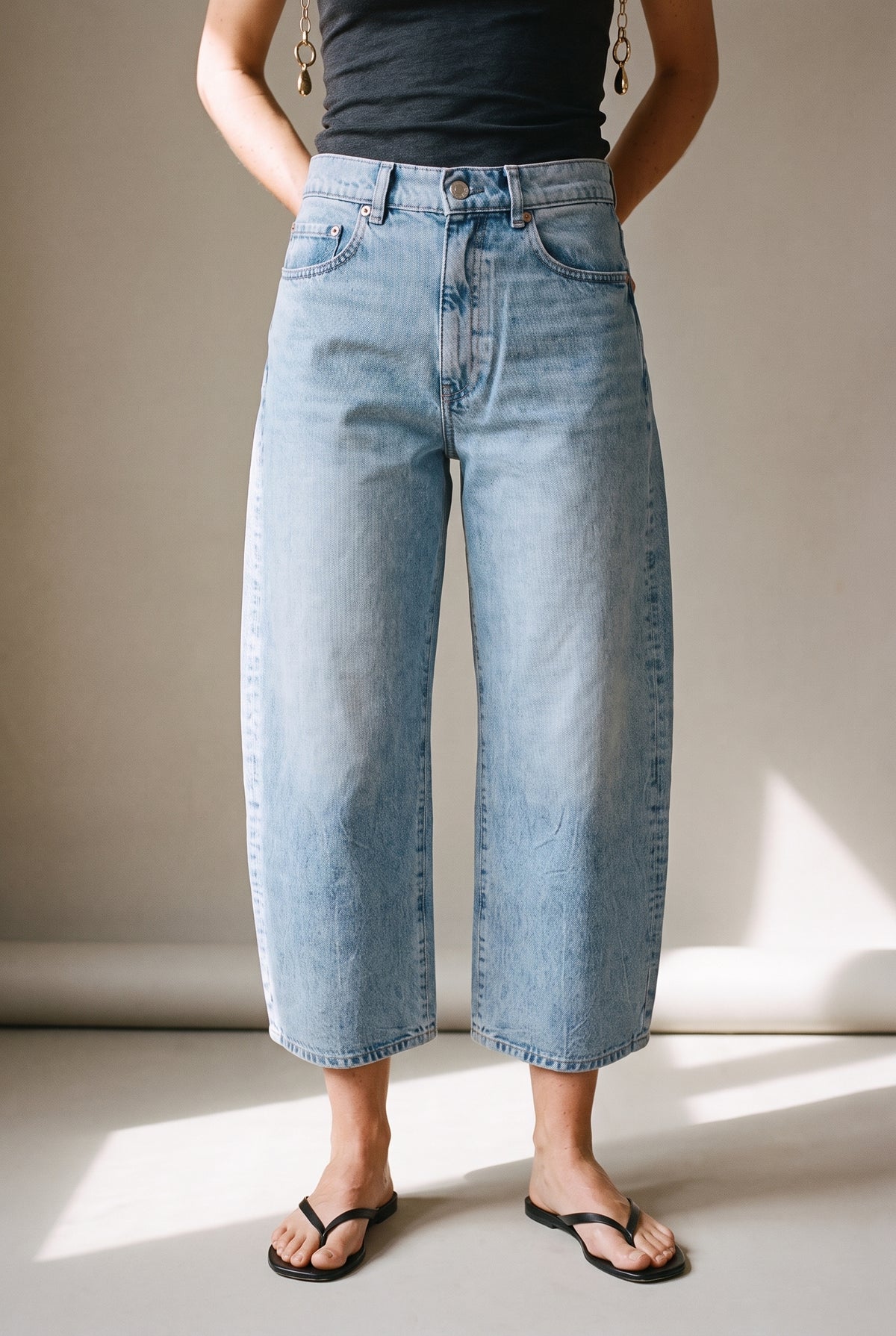Taylor Barrel: Ultra High Rise Crop Vintage Light