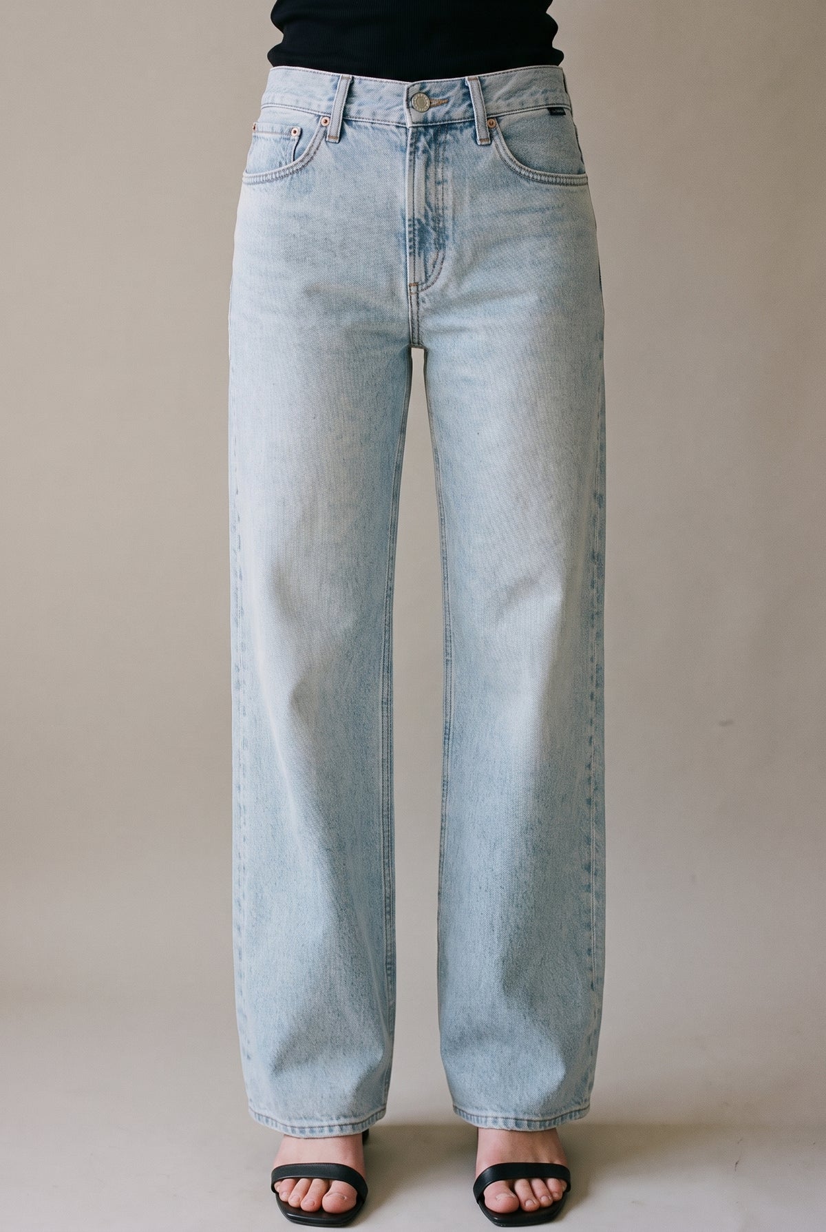 Sandy Extra Wide Bleached Classic Denim