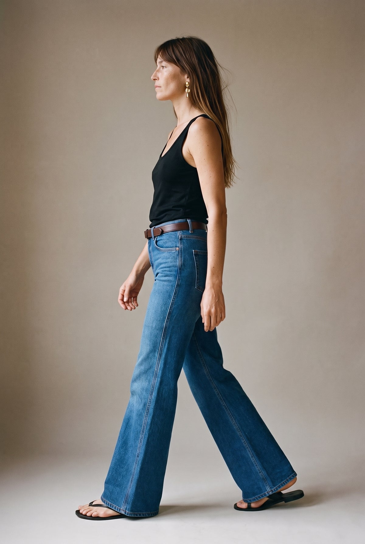 Jean taille haute à jambes larges avec ceinture, denim bleu