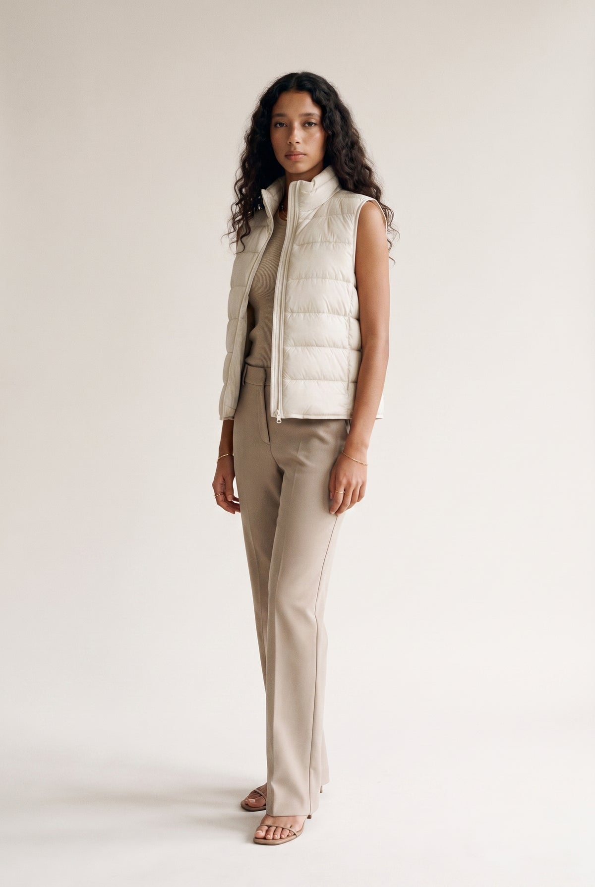 Doudoune sans manches zippée beige
