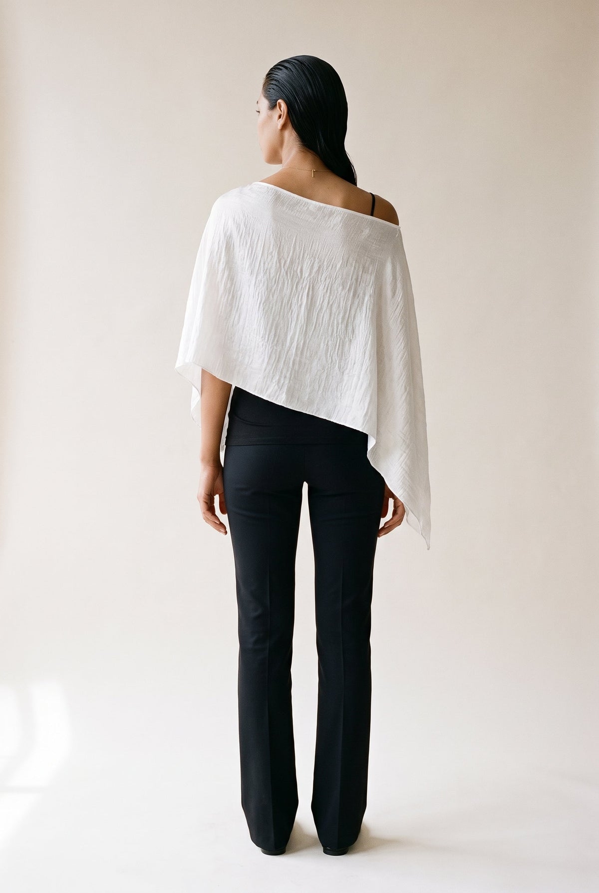 Off-Shoulder Cover ALTAR