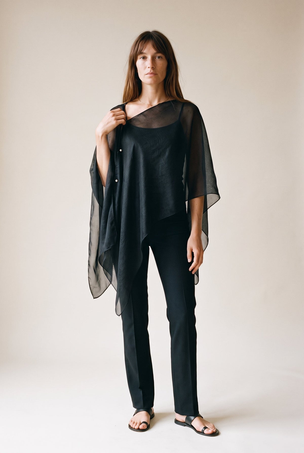 Off-Shoulder Cover ALTAR