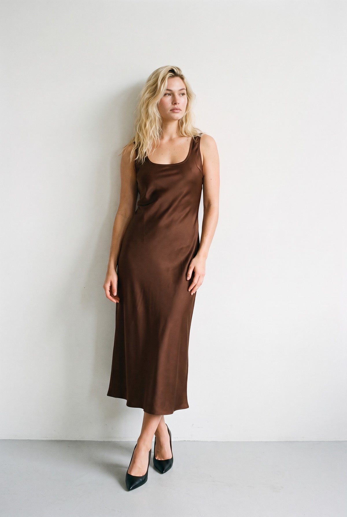 Opal Maxi Dress Brown — 067878
