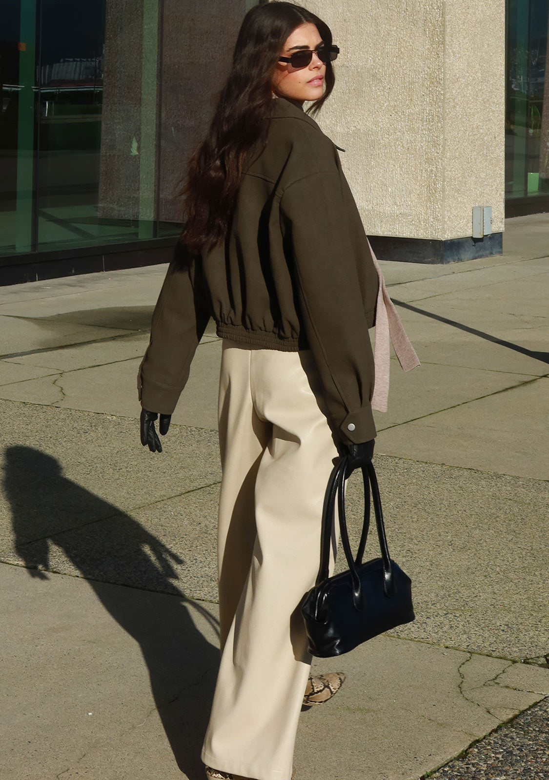 Pantalon tailleur à jambes larges beige