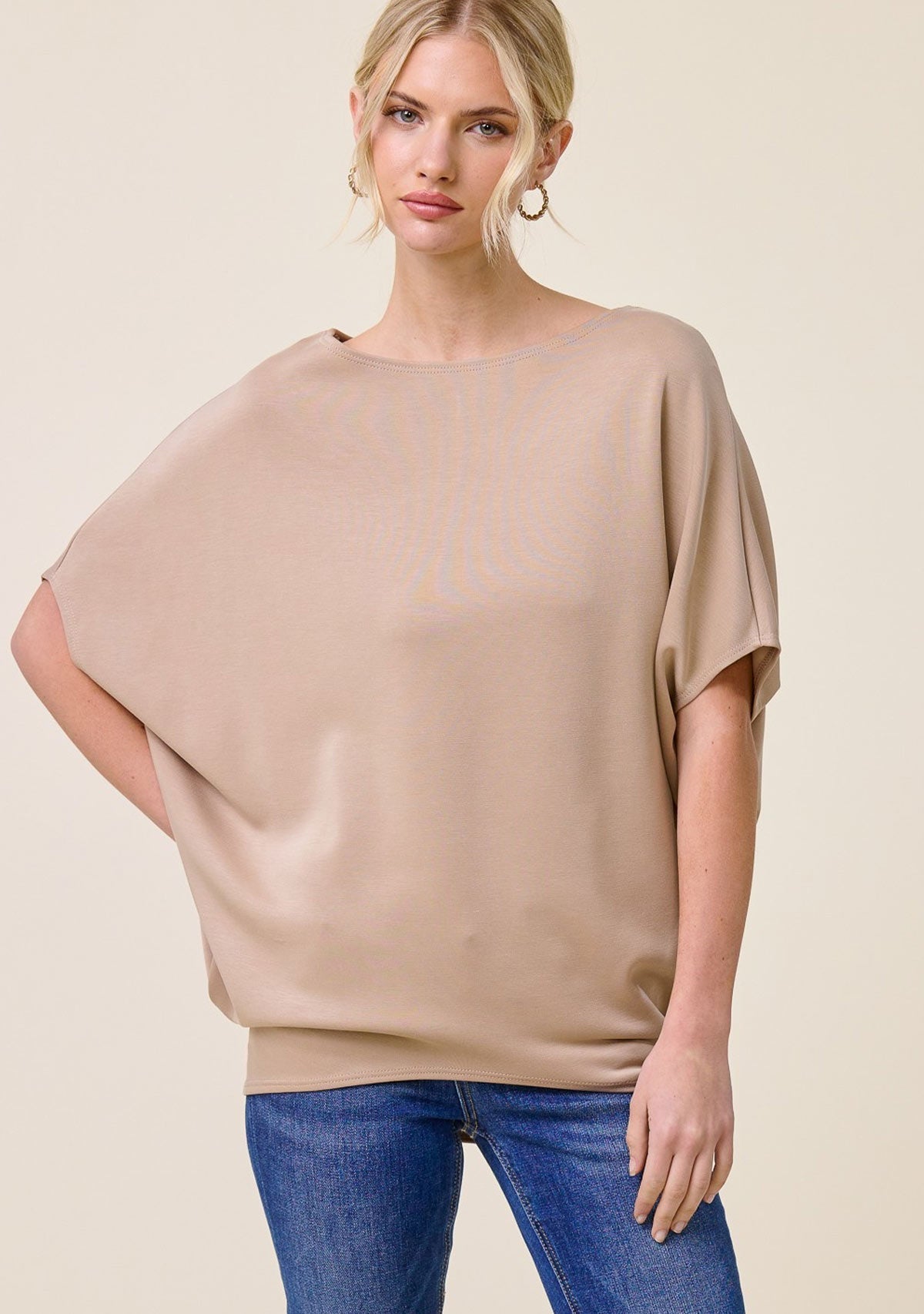 Short Sleeve Scuba Oversized Top Coco Charlotte Avery (Jolie Inc.)