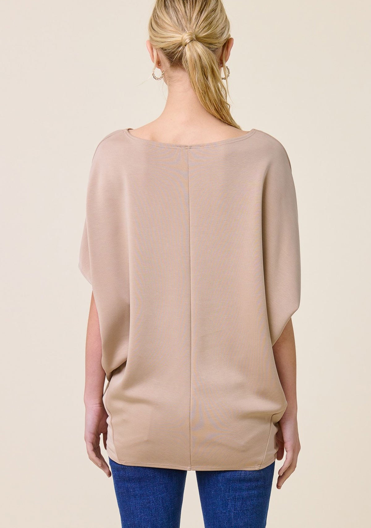 Short Sleeve Scuba Oversized Top Coco Charlotte Avery (Jolie Inc.)