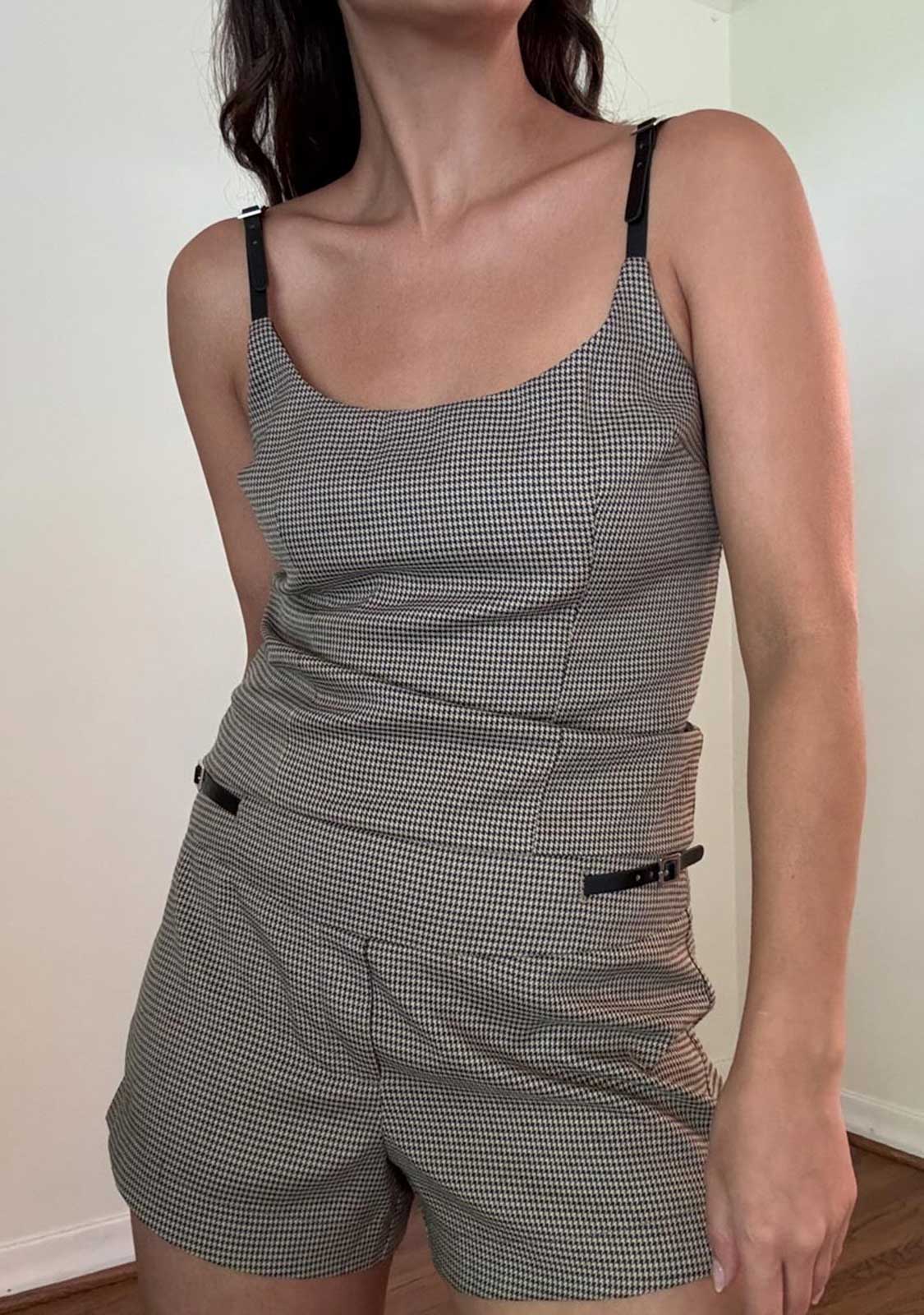 Houndstooth Buckle Straps Top The Latest Scoop