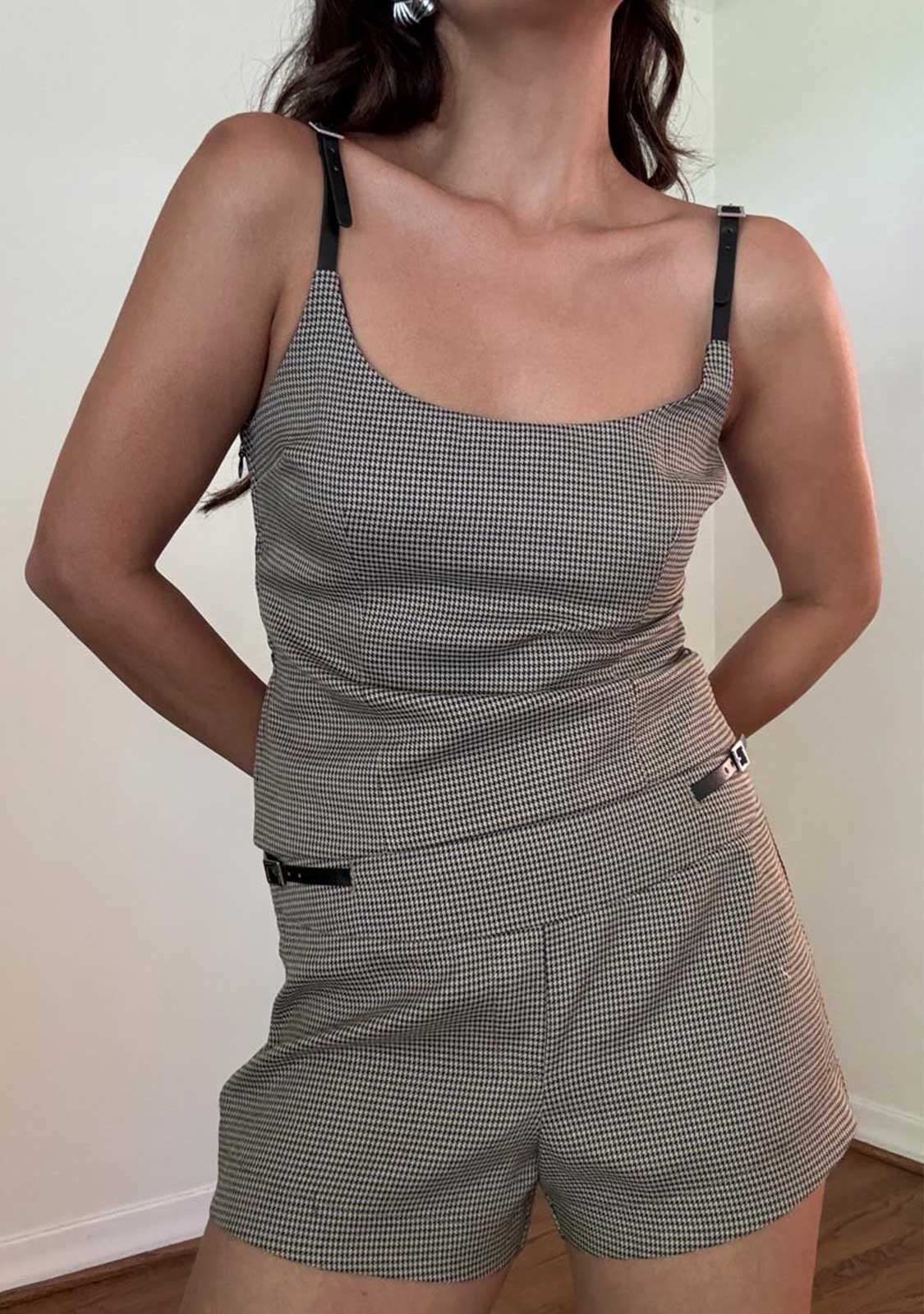 Houndstooth Buckle Straps Top The Latest Scoop