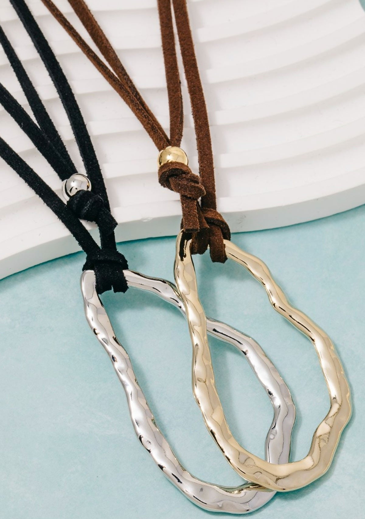 Hammered Warped Oval Suede Cord Necklace Fame Accessories