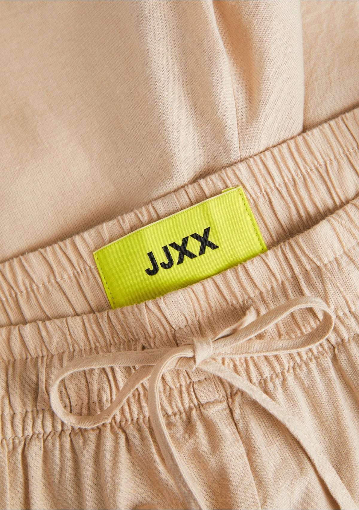 JX Amy Linen Blend Shorts