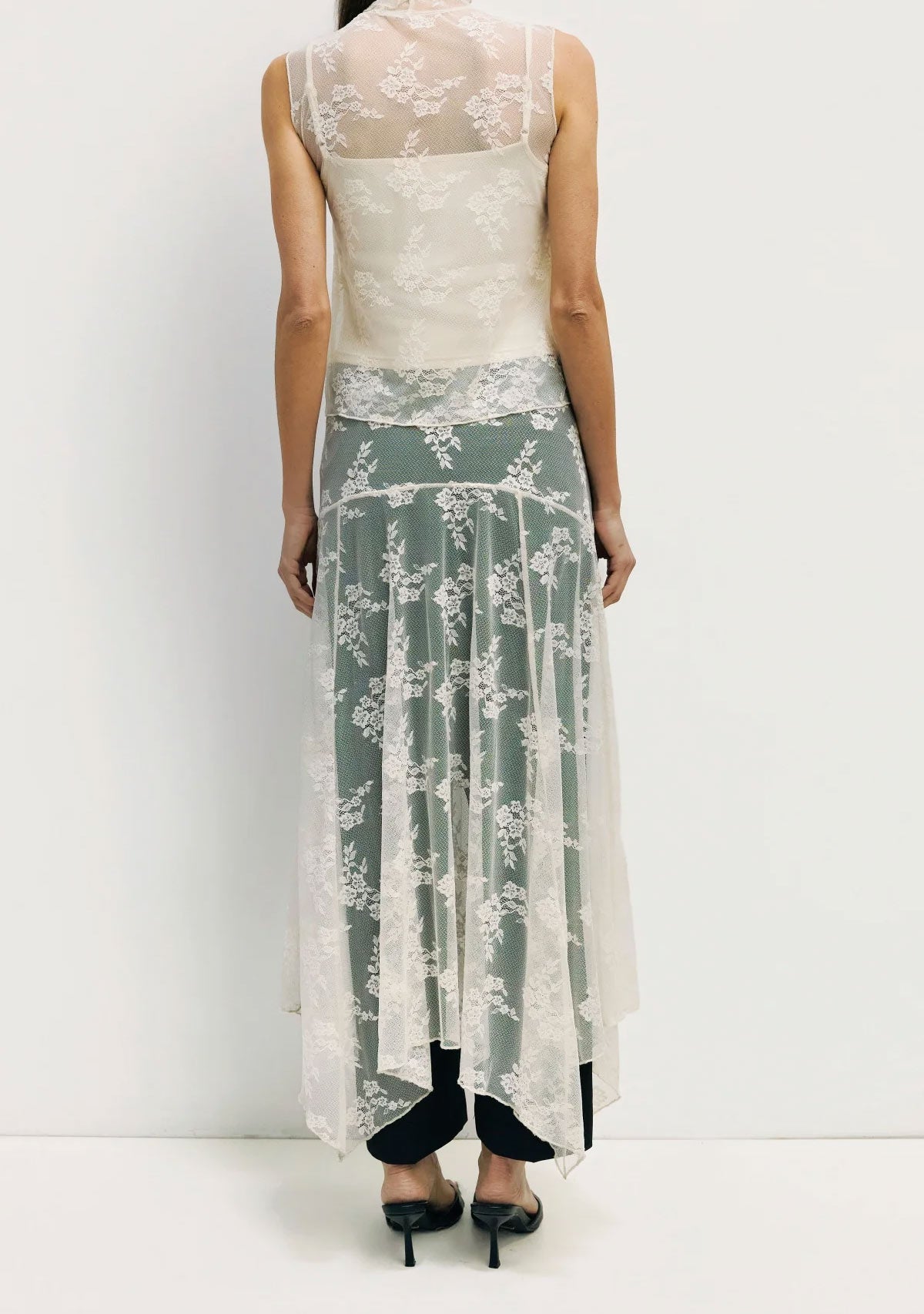 Sheer Lace Skirt Cream MOD REF
