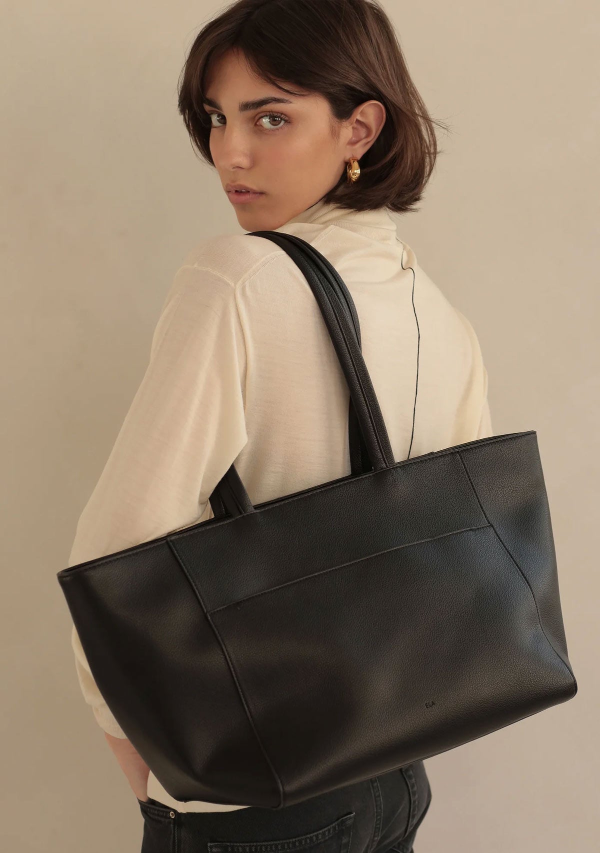 Medium Zipper Tote Ela