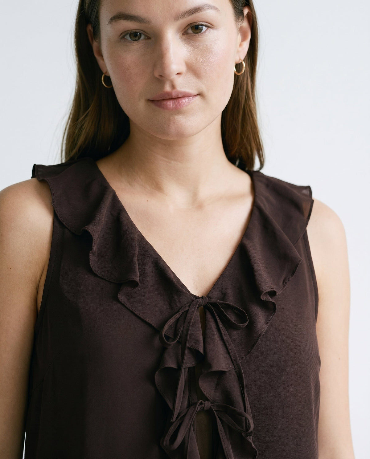 Onlmonet S/L Flowy V-Neck Ruffle Top Wvn Chocolate Martini Only