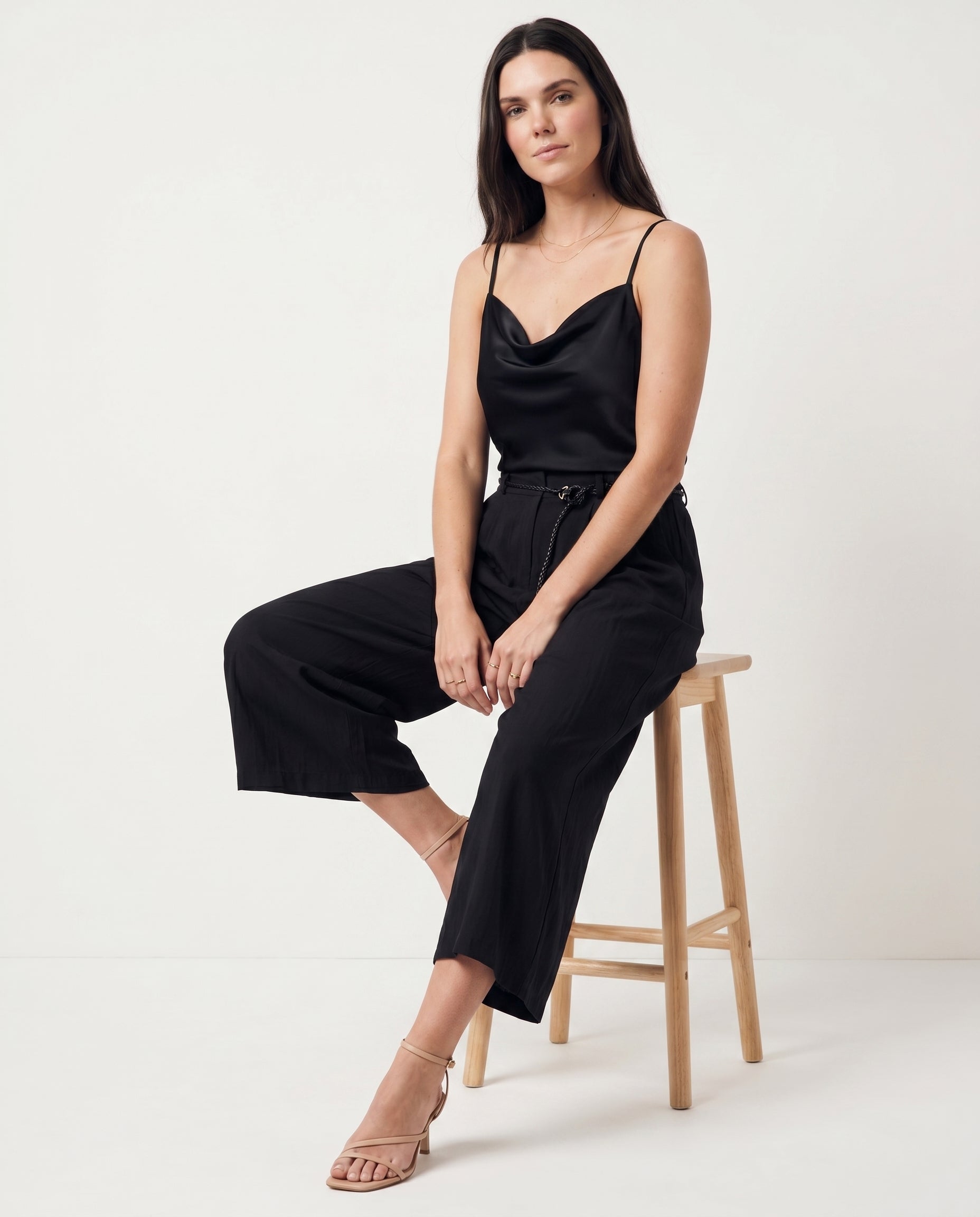 Pleated Wide-Leg Pants Black