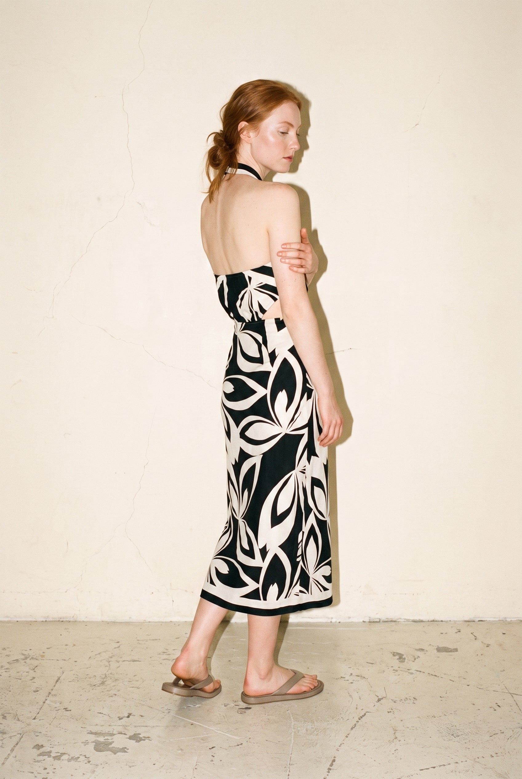 Robe midi imprimée à col halter noire