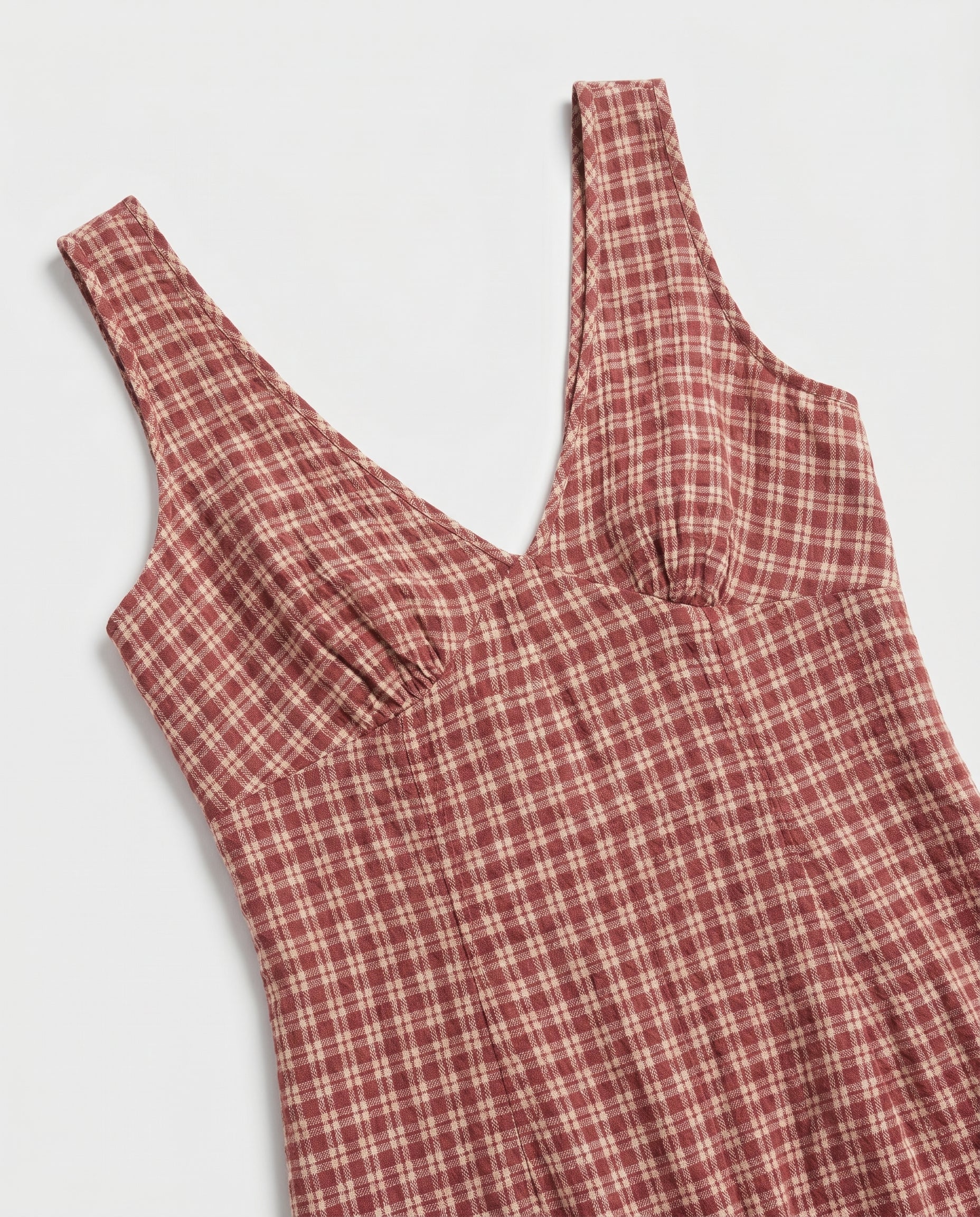 Capricorn Tully - Robe longue en seersucker de chanvre à carreaux bordeaux/beige