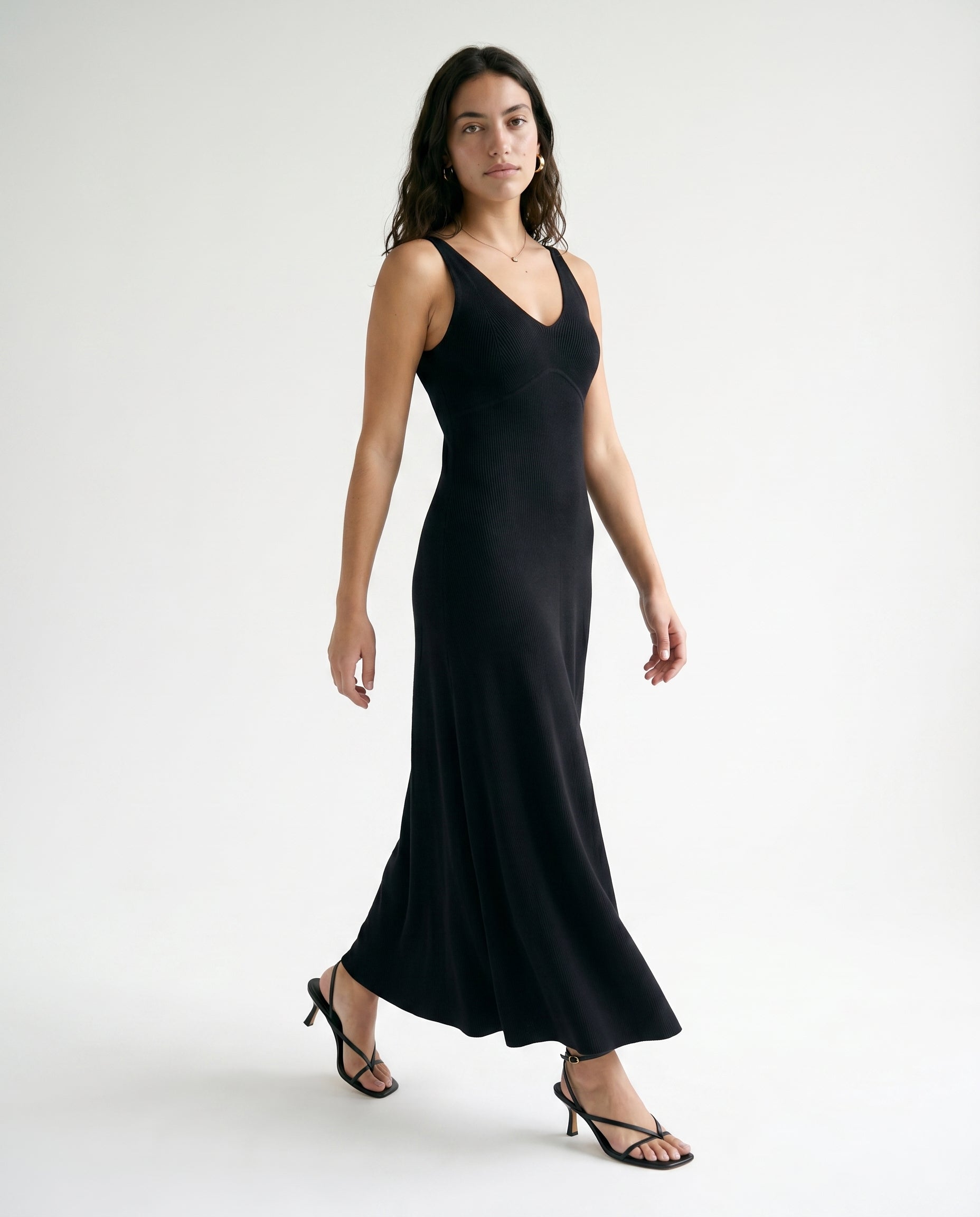 Robe nuisette midi à col en V