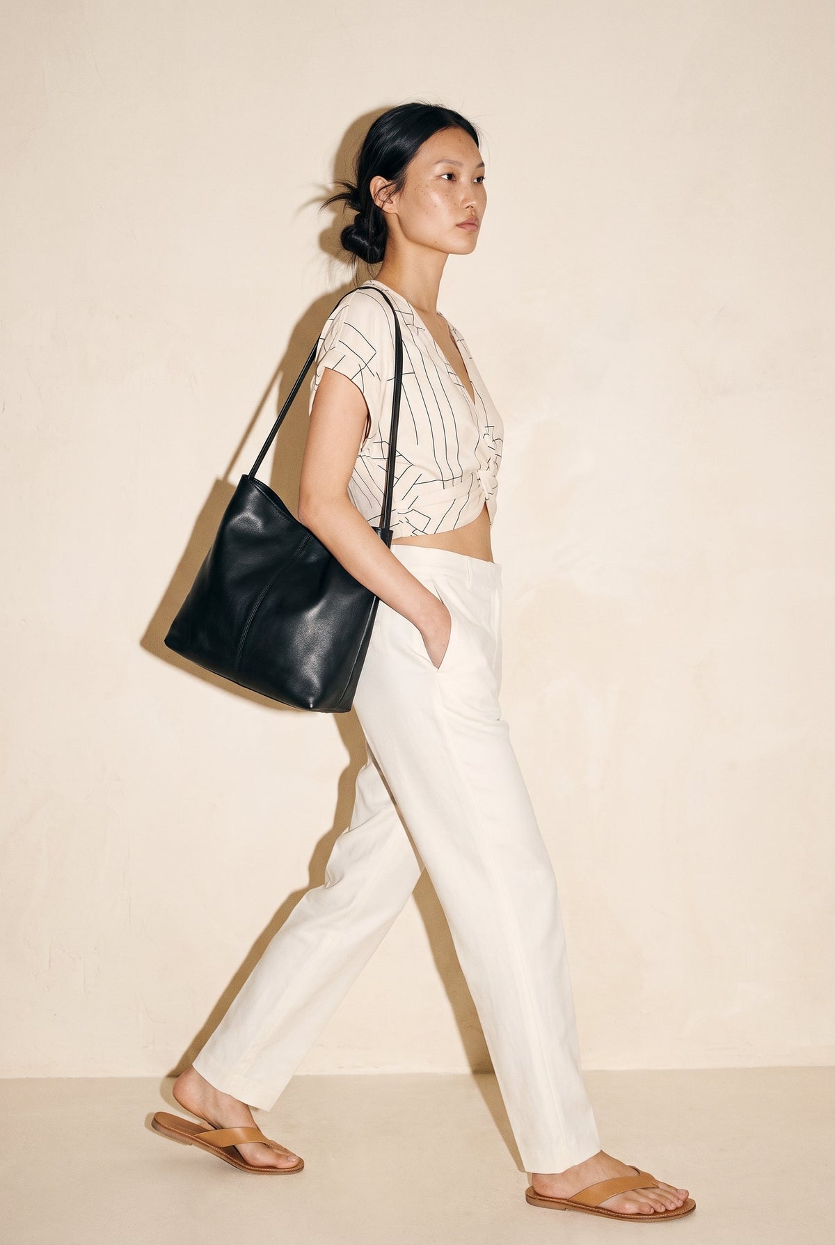 Multi Grid Pattern Knot Front Top Miou Muse