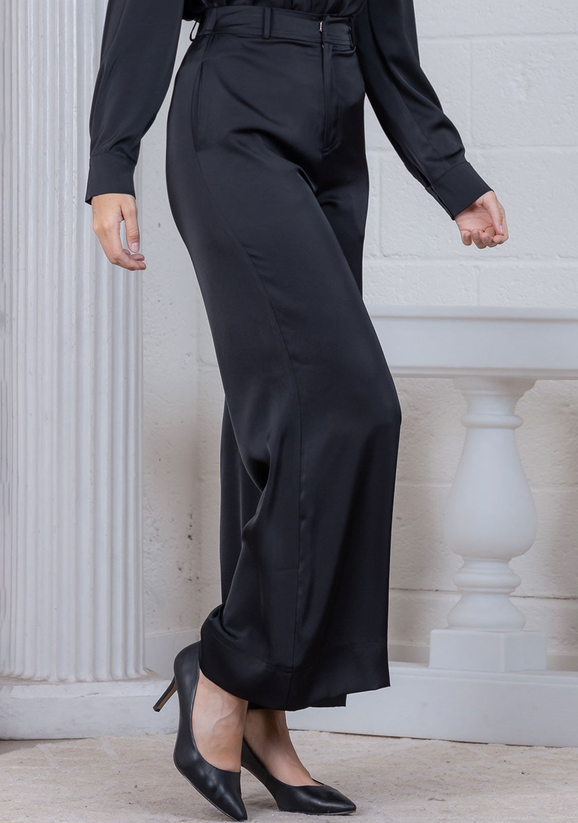 Wide Leg Front Zipper Fine Satin Pant