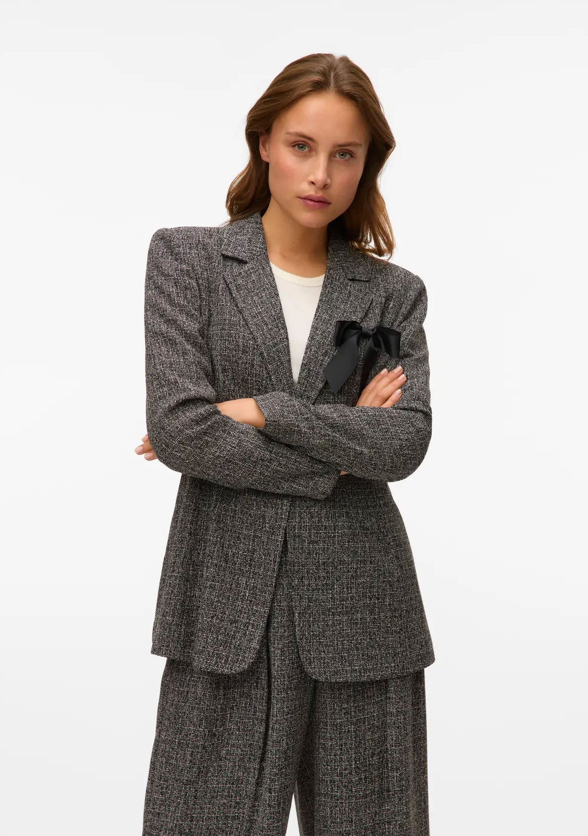 VmMPerle Ls Fitted Bow Blazer Black