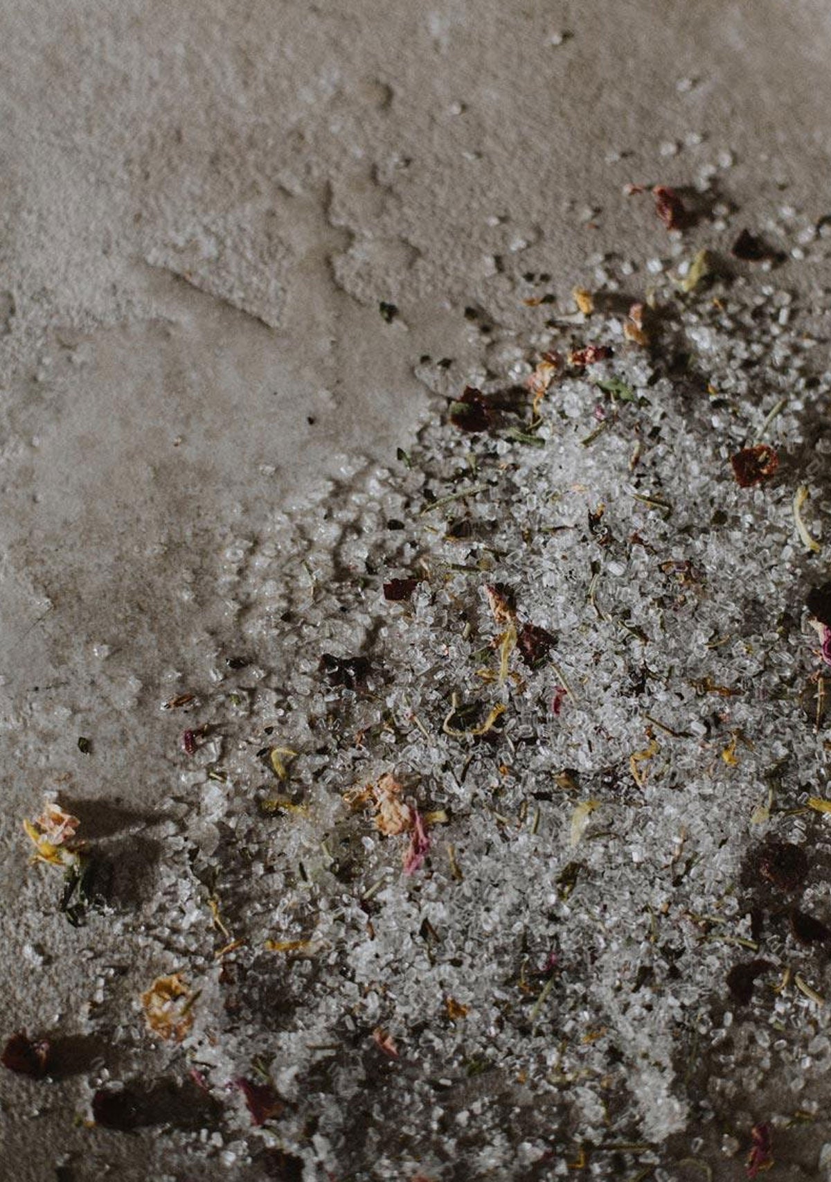 Soaking Salts Ivory Thrive Well Kept