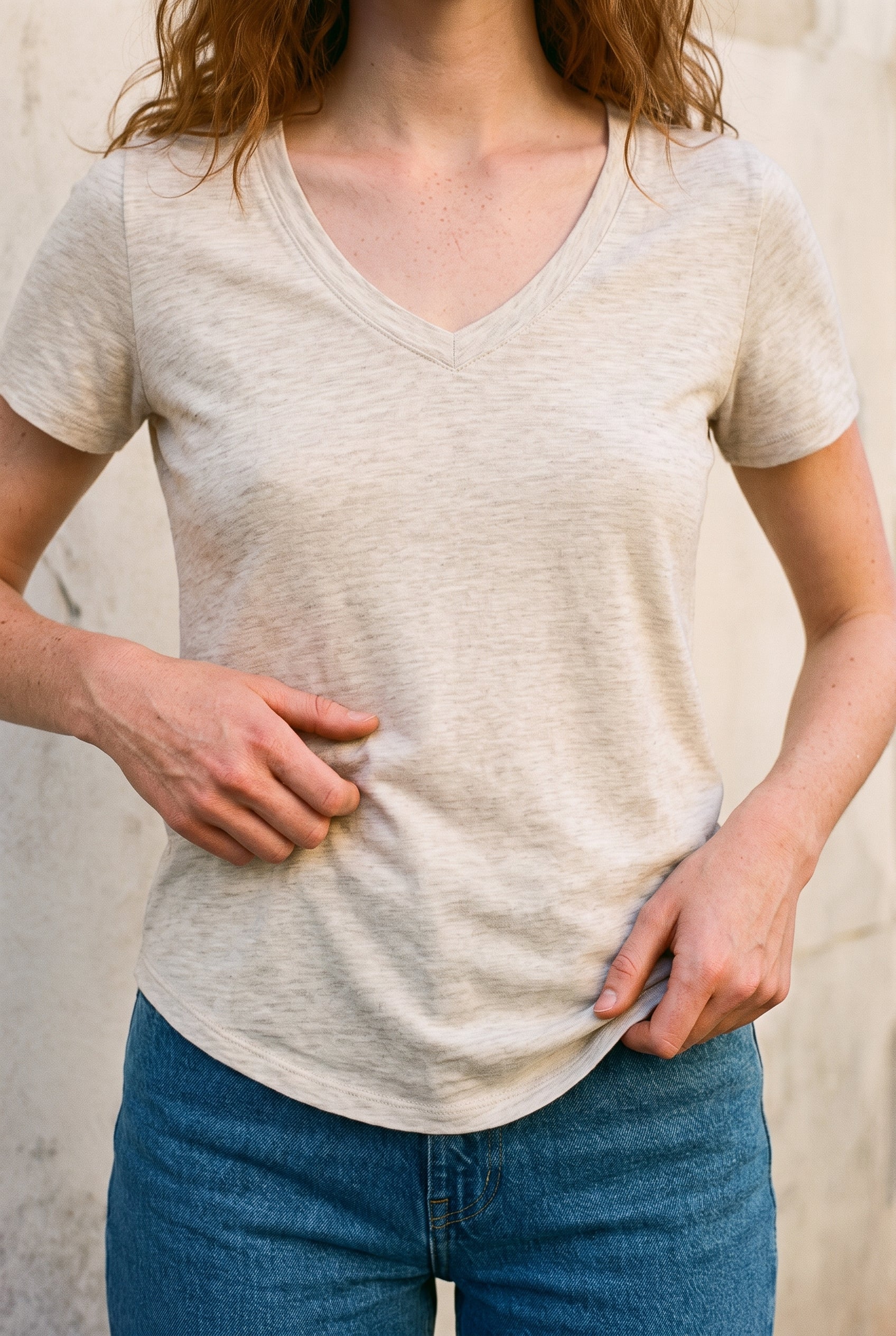 Hacci Slub V-Neck Band Tee Natural The Latest Scoop
