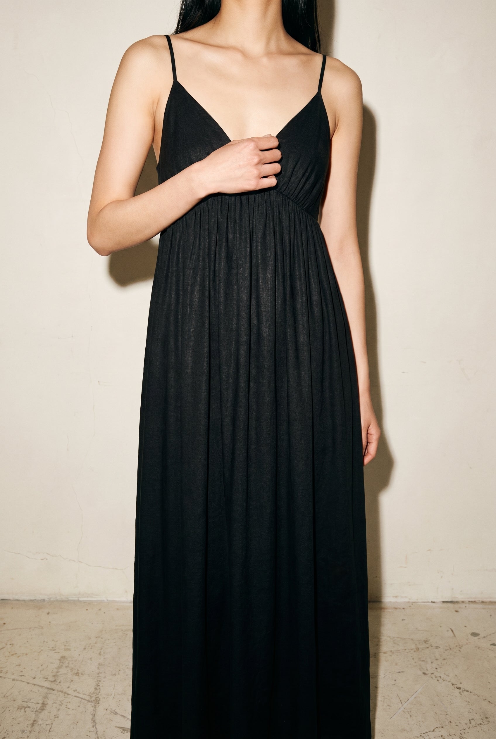 Open Back V Neck Maxi Dress Black