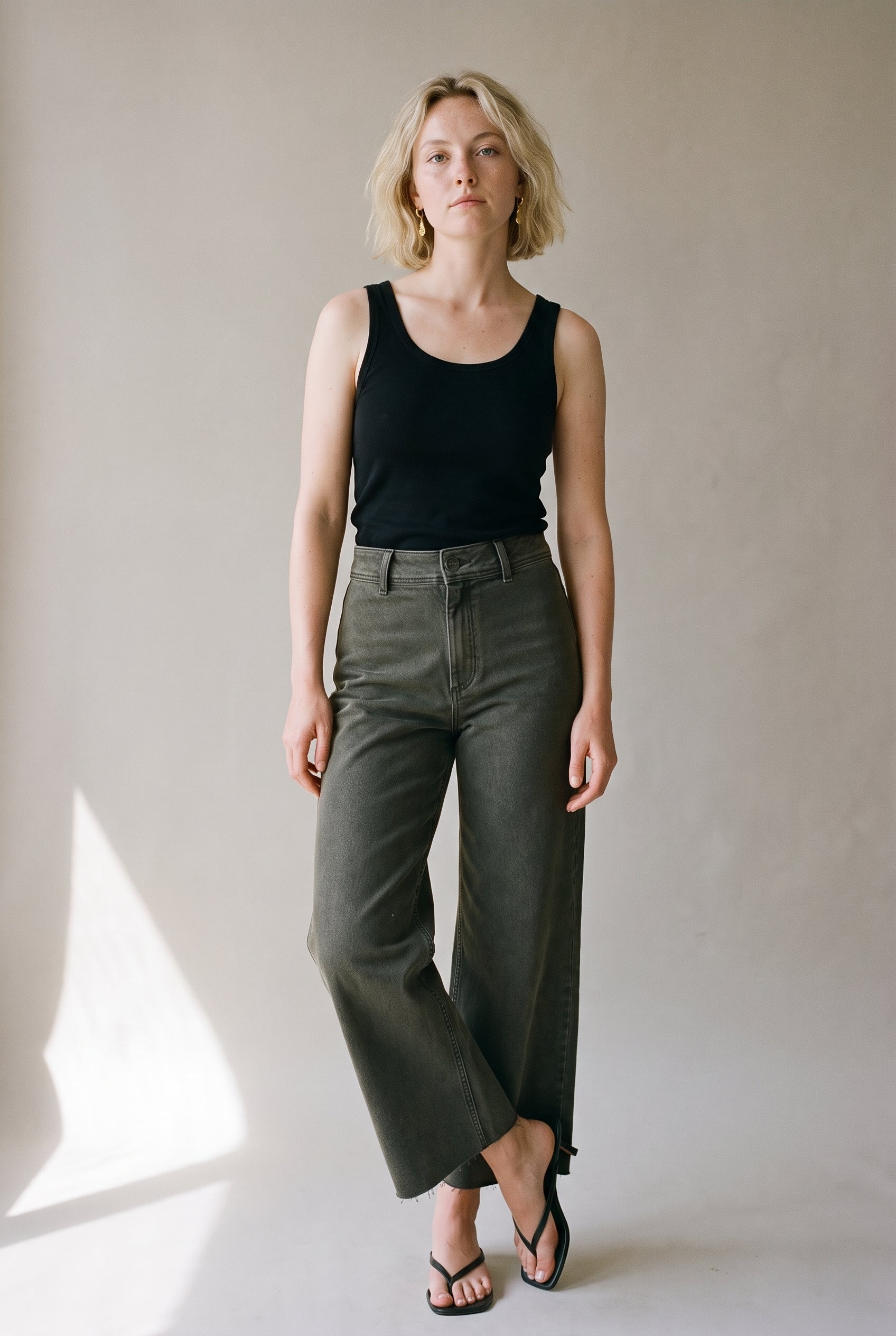 Pantalon en jean à jambes larges, vert olive délavé