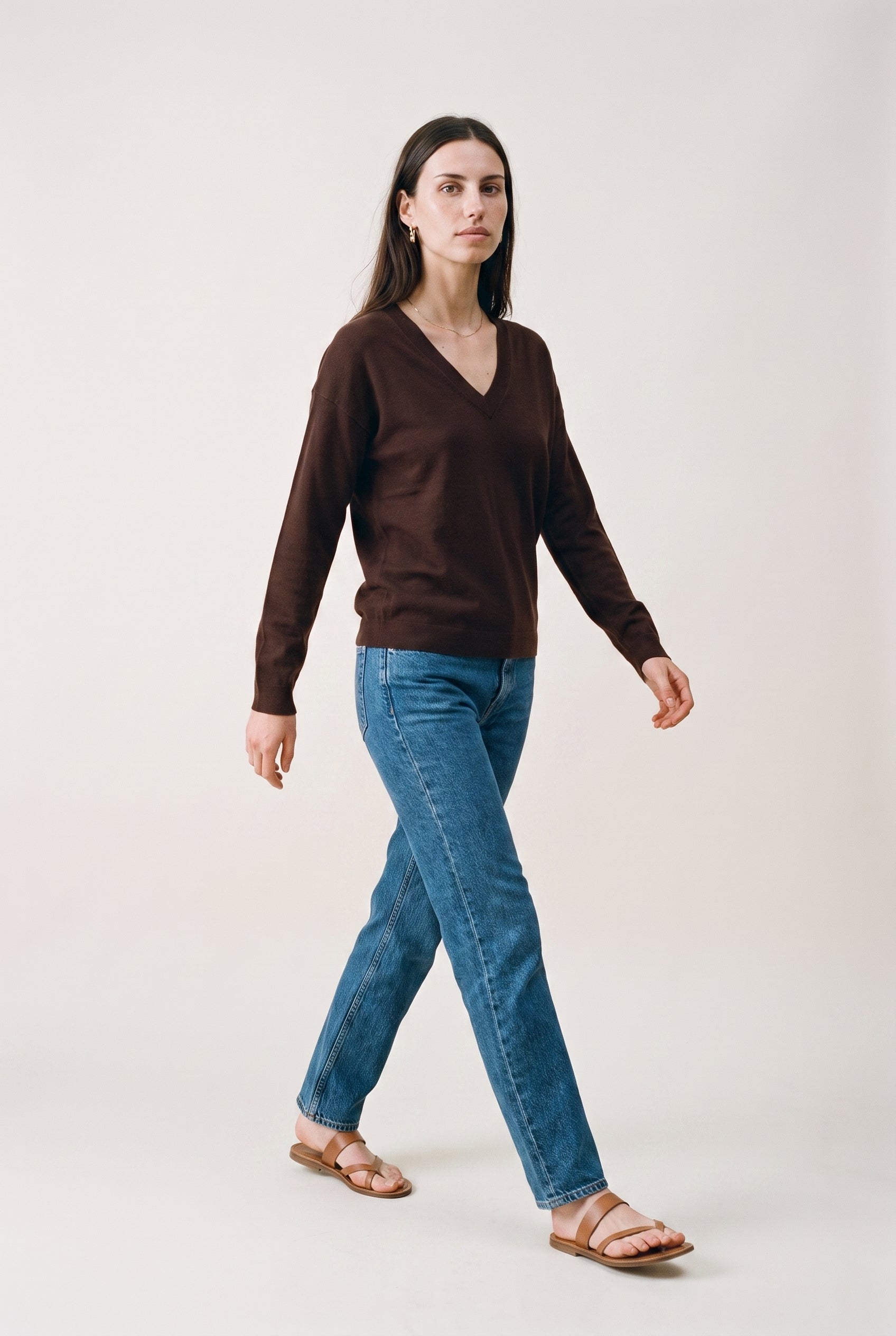 Elizabeth LS VNeck Sweater Chocolate Brown