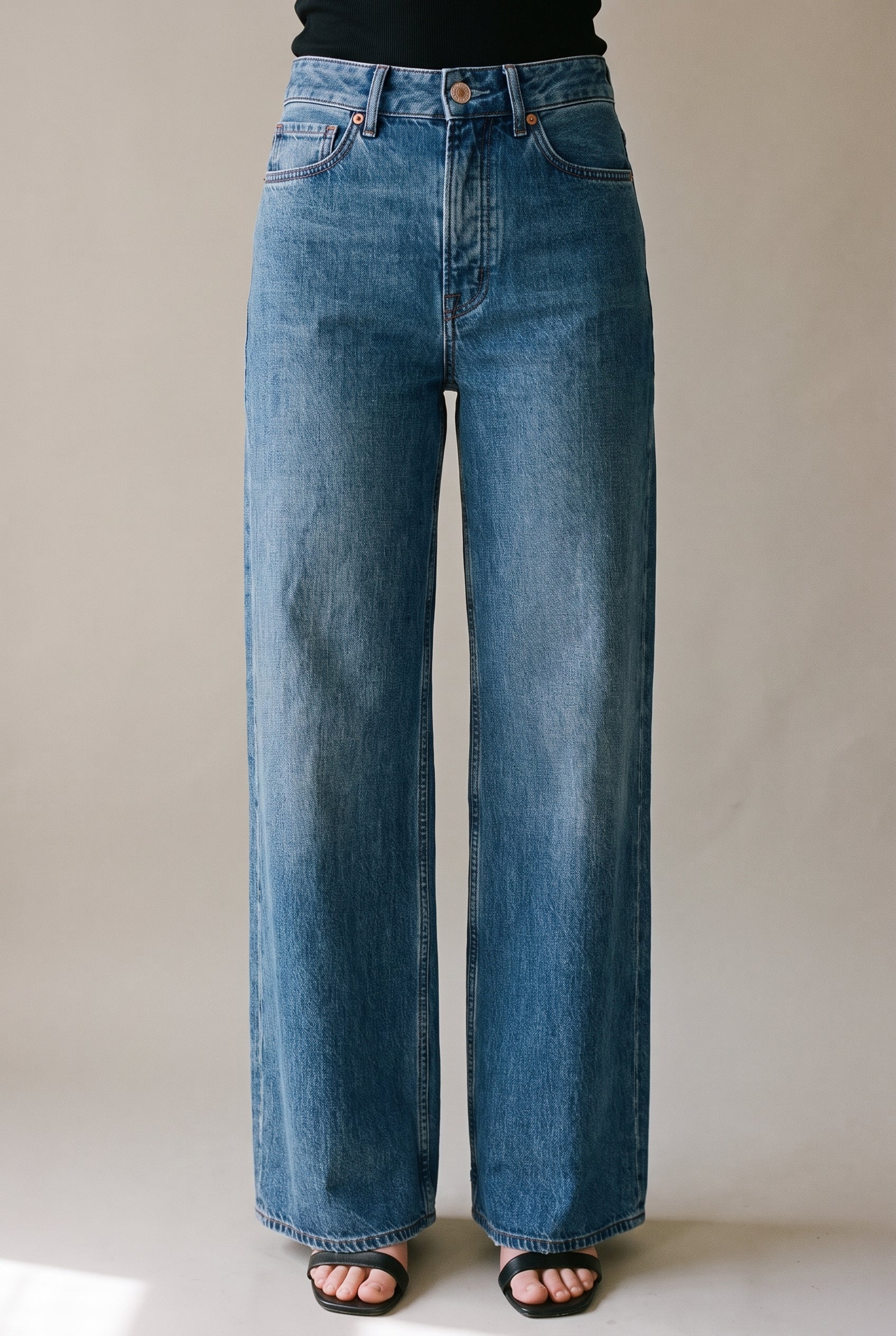 La structure des jeans Wave à jambes larges