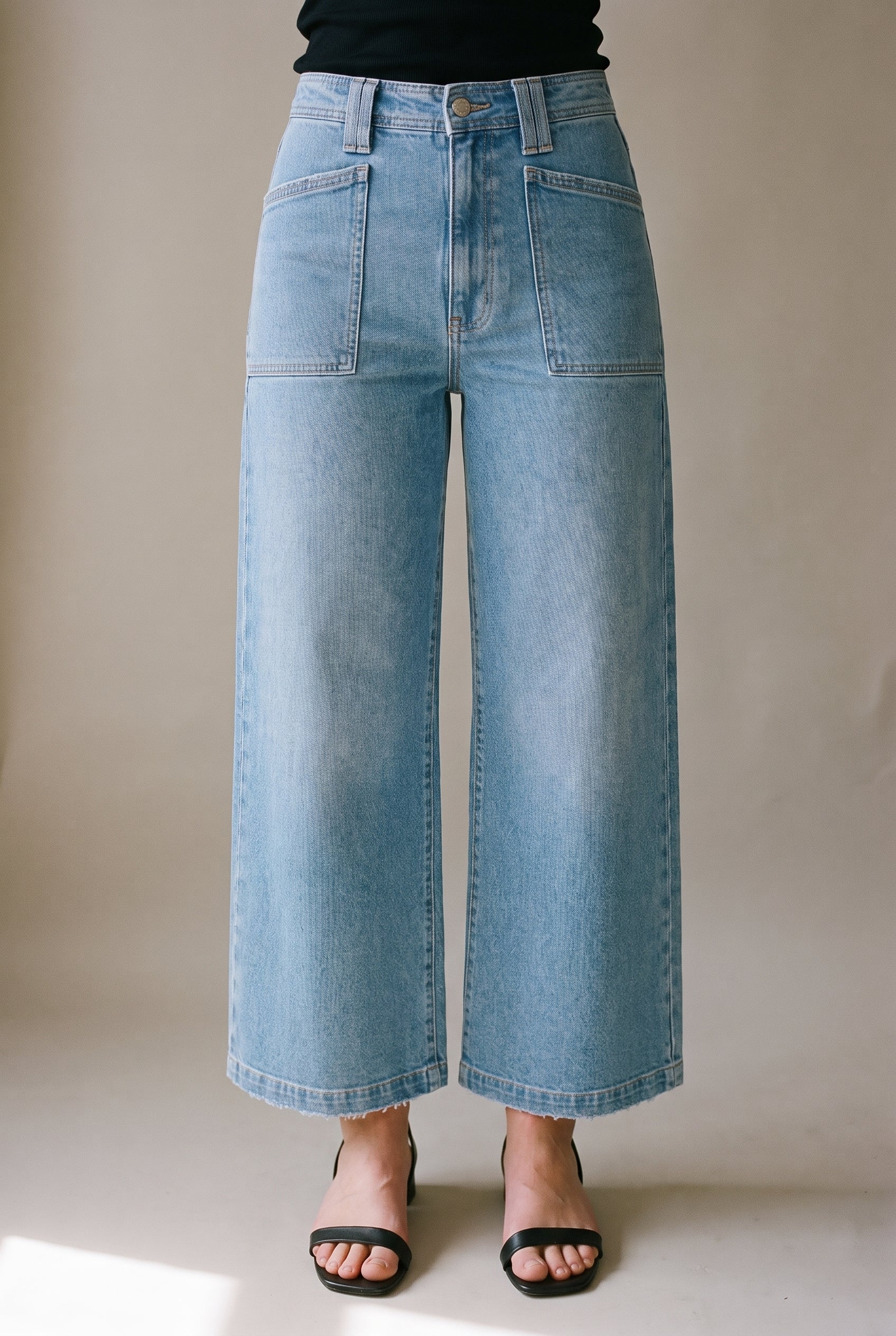 Valley Girl High Rise Patch Pocket Ankle Fave