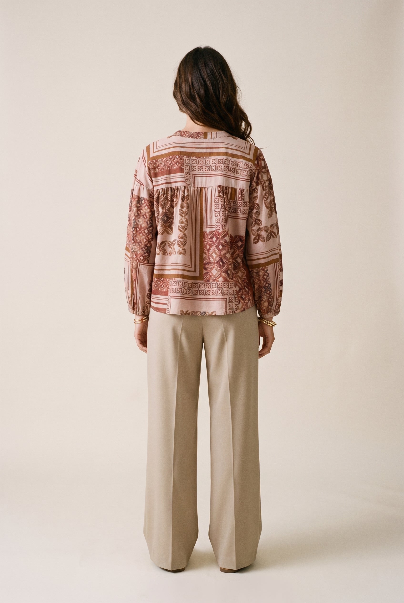 Foulard Printed Longe-Sleeve Blouse