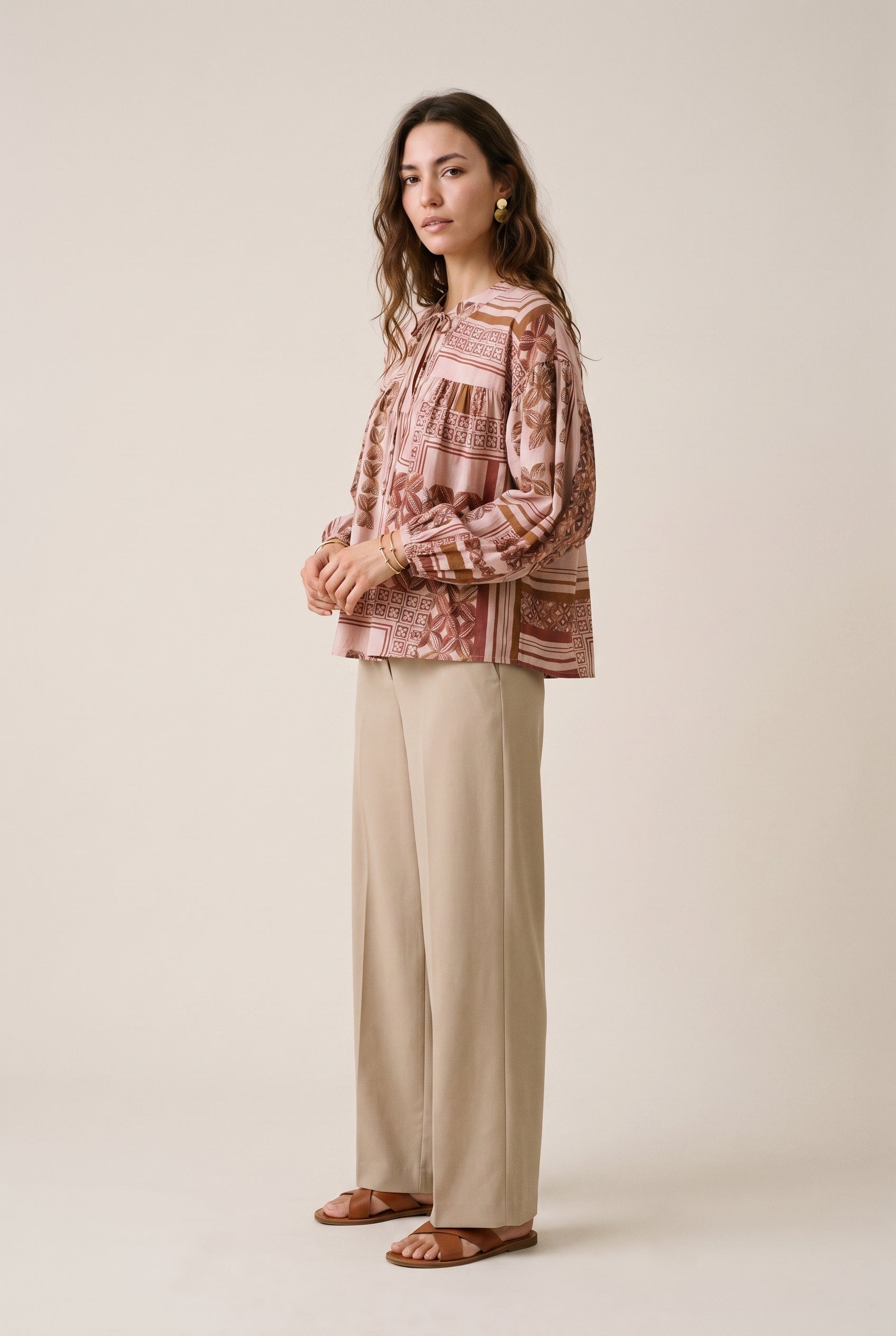 Foulard Printed Longe-Sleeve Blouse