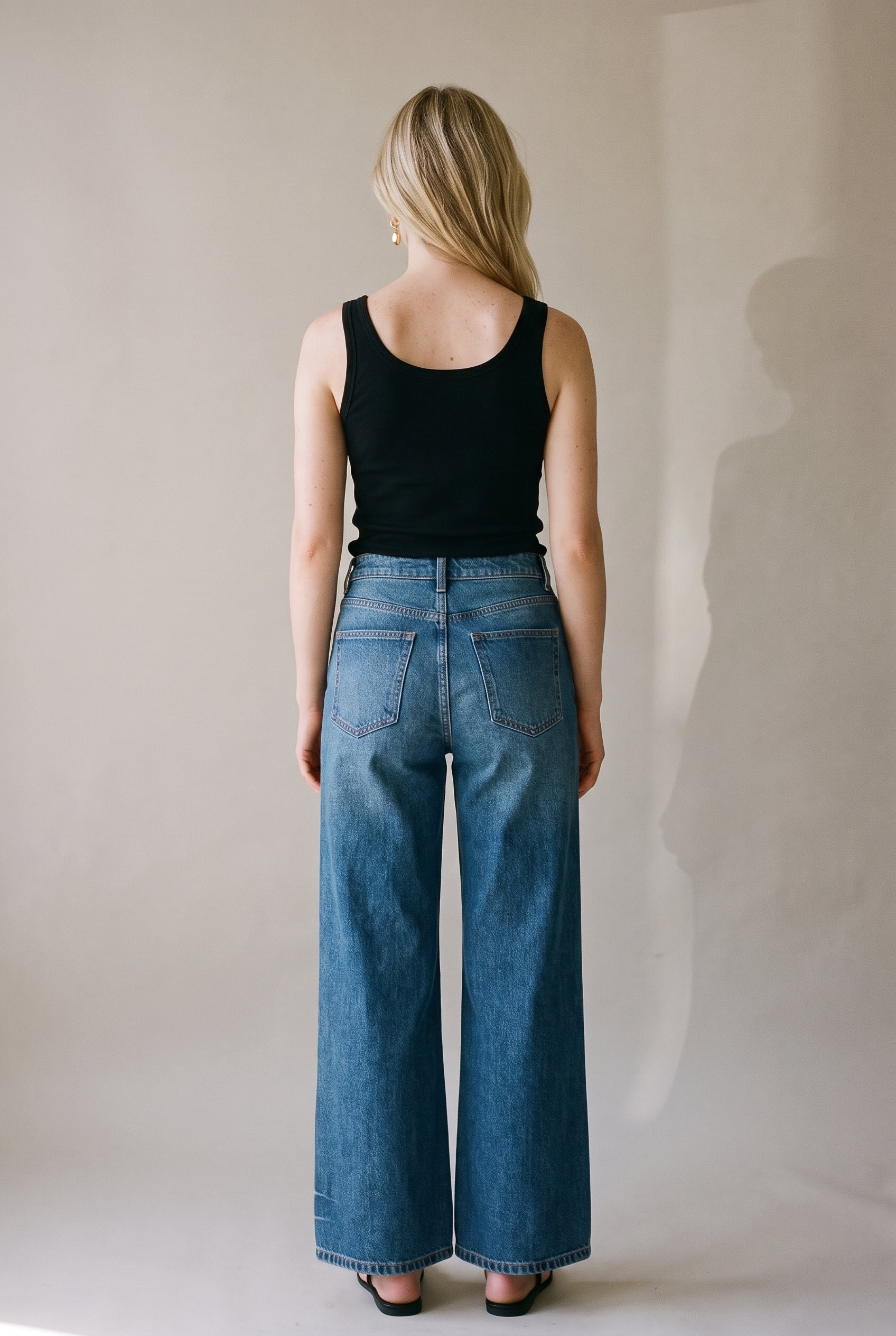 Jean structuré à jambes larges en denim bleu