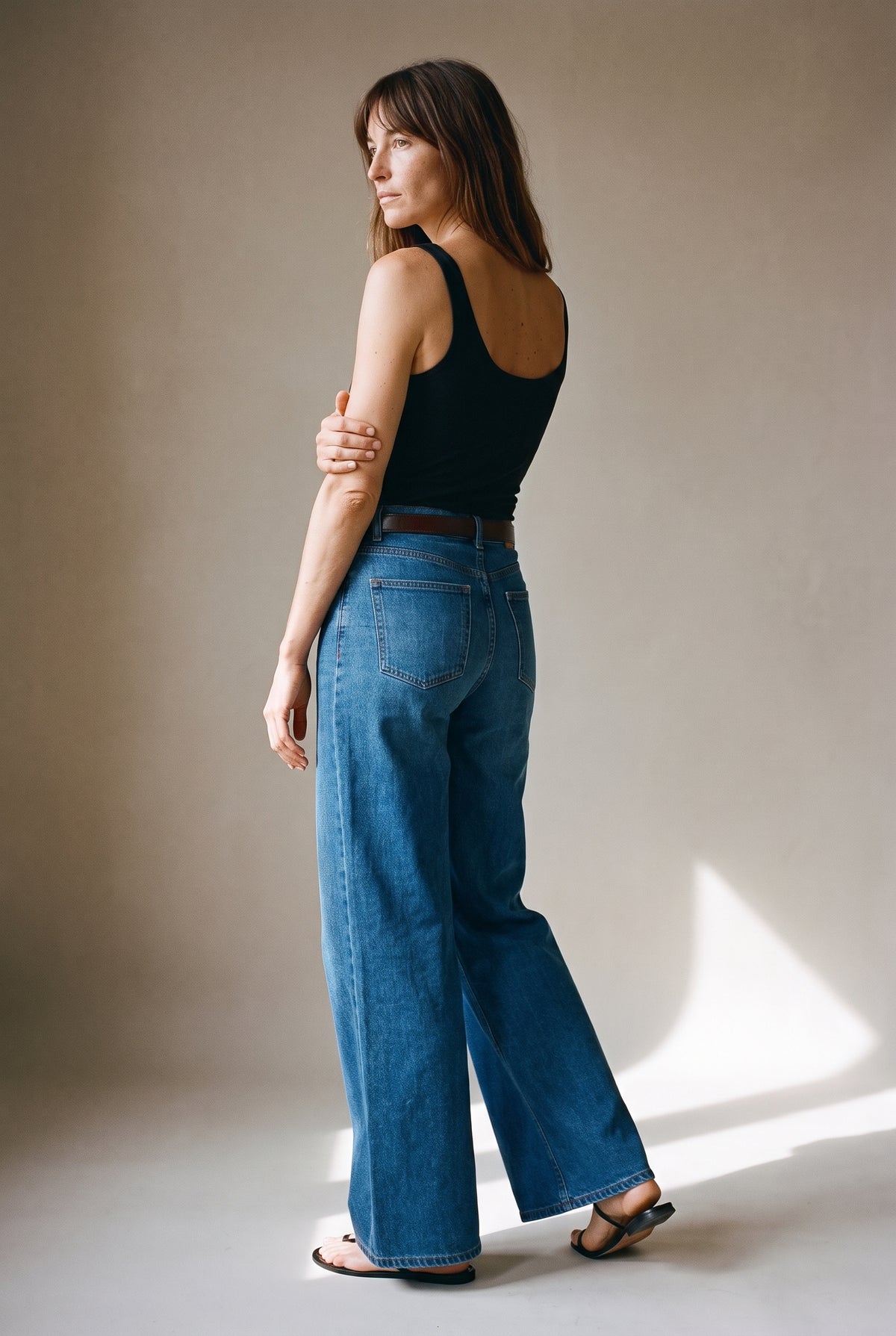 Jean taille haute à jambes larges avec ceinture, denim bleu