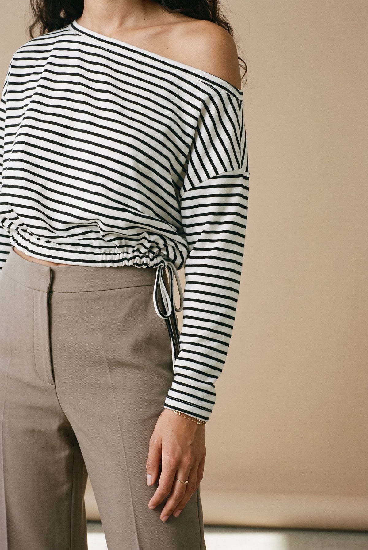 One Shoulder Long Sleeve T-Shirt Slow High