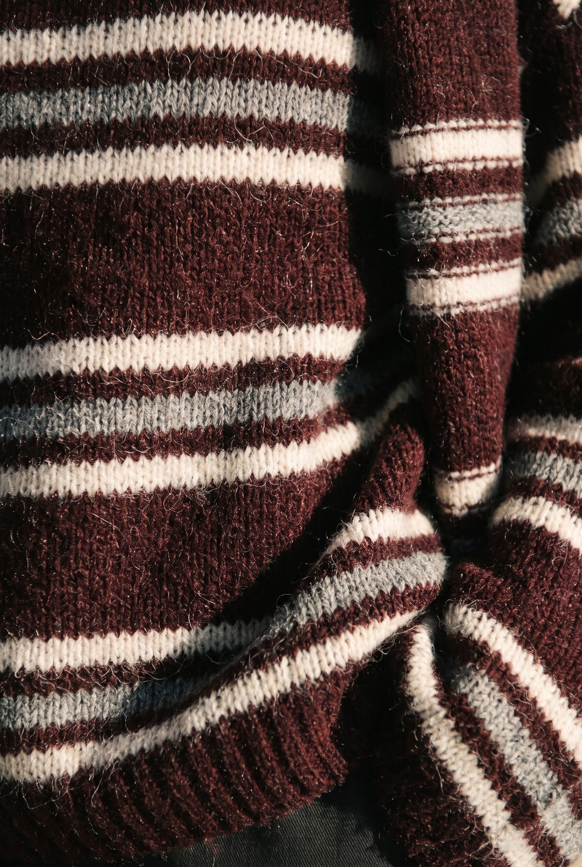 Crew Neck Stripe Pullover Sweater — 069238