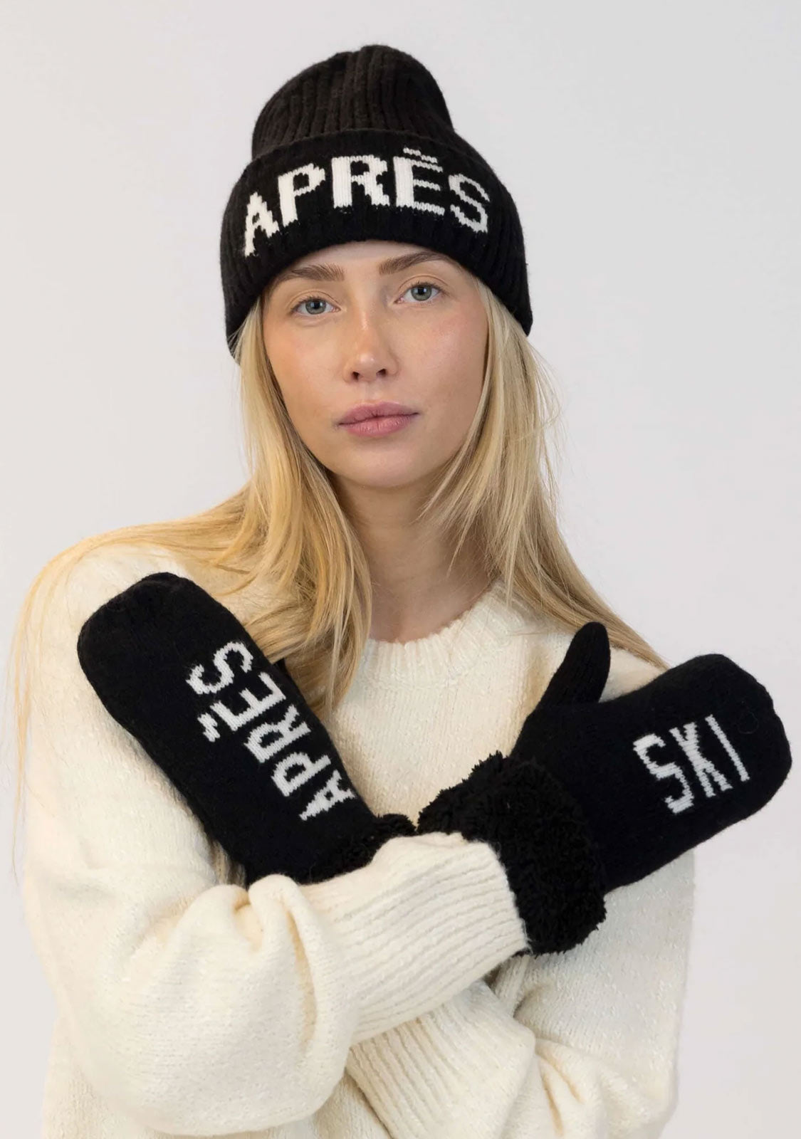 Apres Ski Beanie & Mitten Set