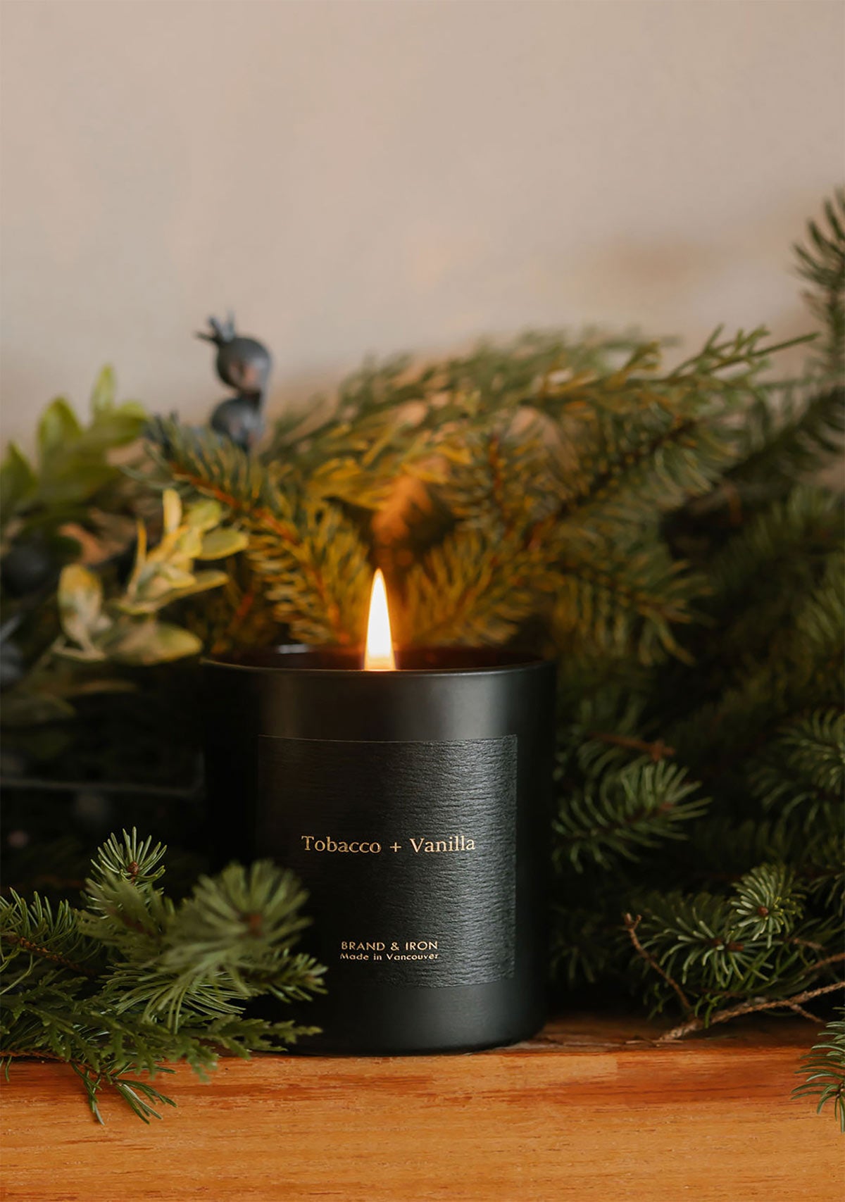 Dark Spaces Candle Tobacco & Vanilla