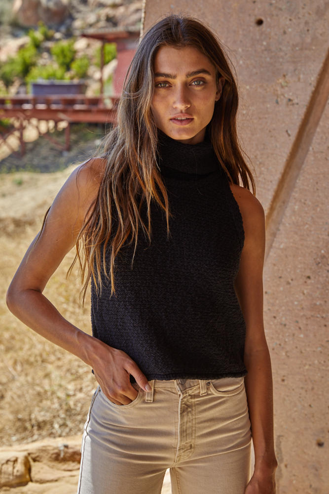 Salma Turtle Neck Top