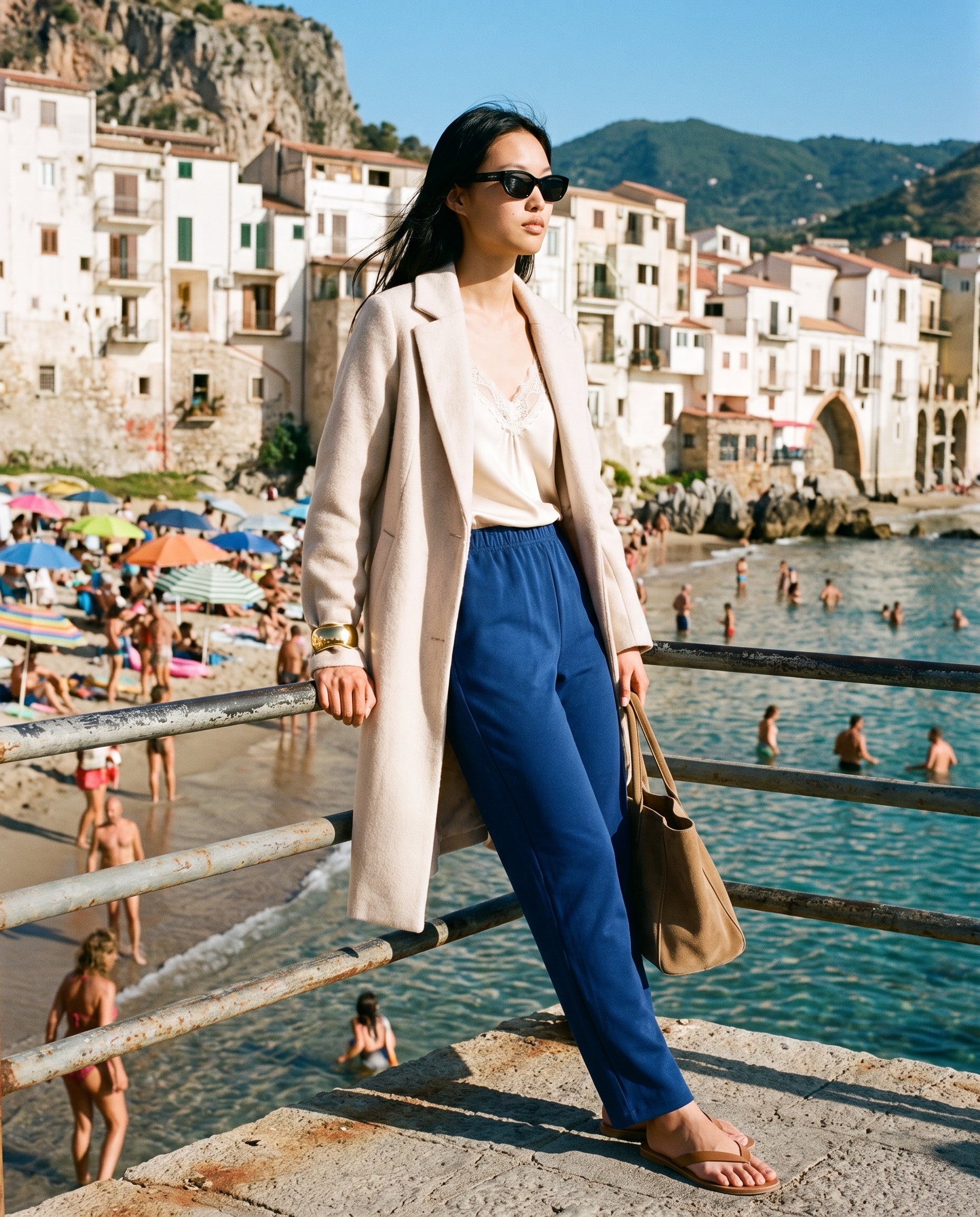 Pantalon Scuba Margot bleu marine