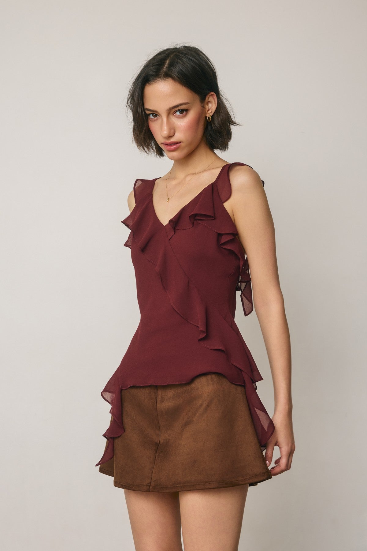 Erosion And Light Frilly Sleeveless Top Dress Forum Inc.