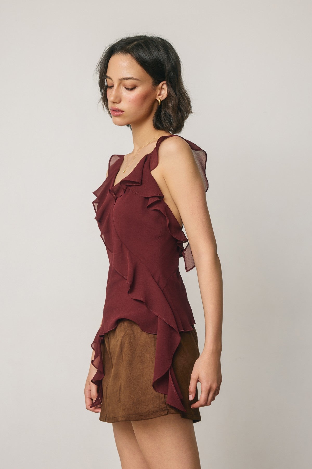 Erosion And Light Frilly Sleeveless Top Dress Forum Inc.
