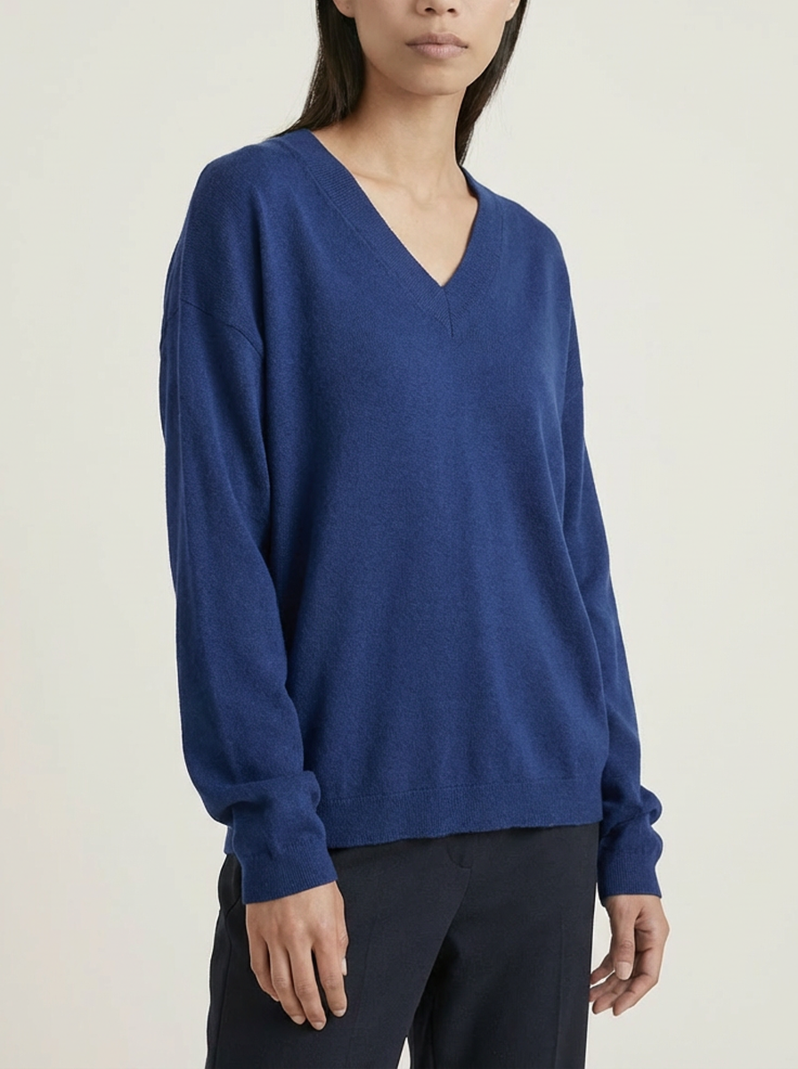 Elizabeth LS VNeck Sweater
