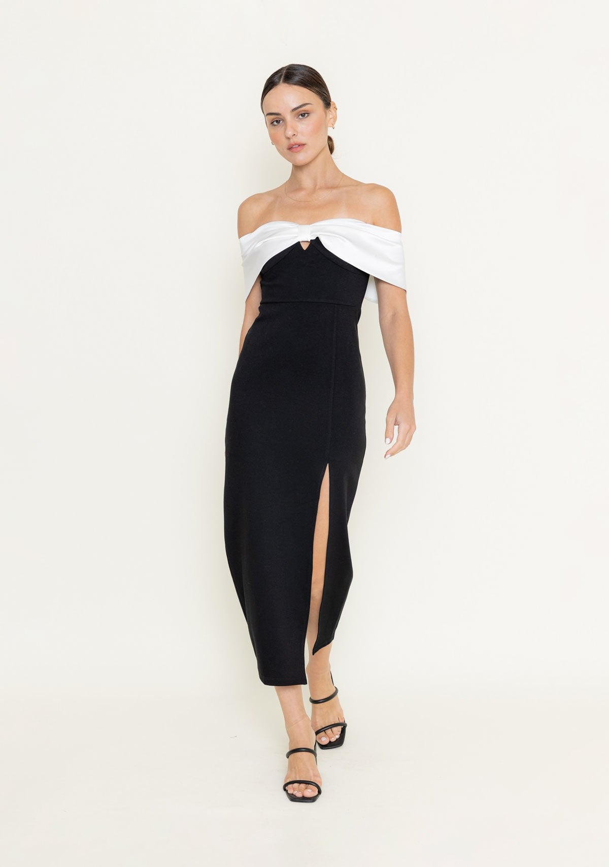 Contrast Bow Design Off Shoulder Maxi Dress Black/White