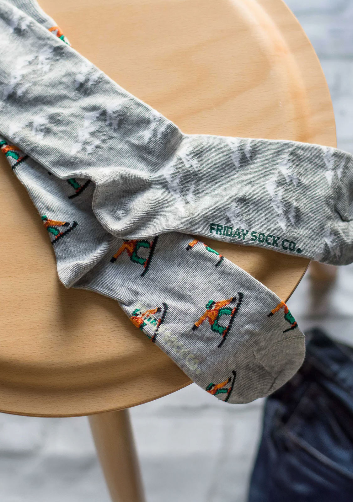 Men's Mountain & Snowboarder Mistmatched