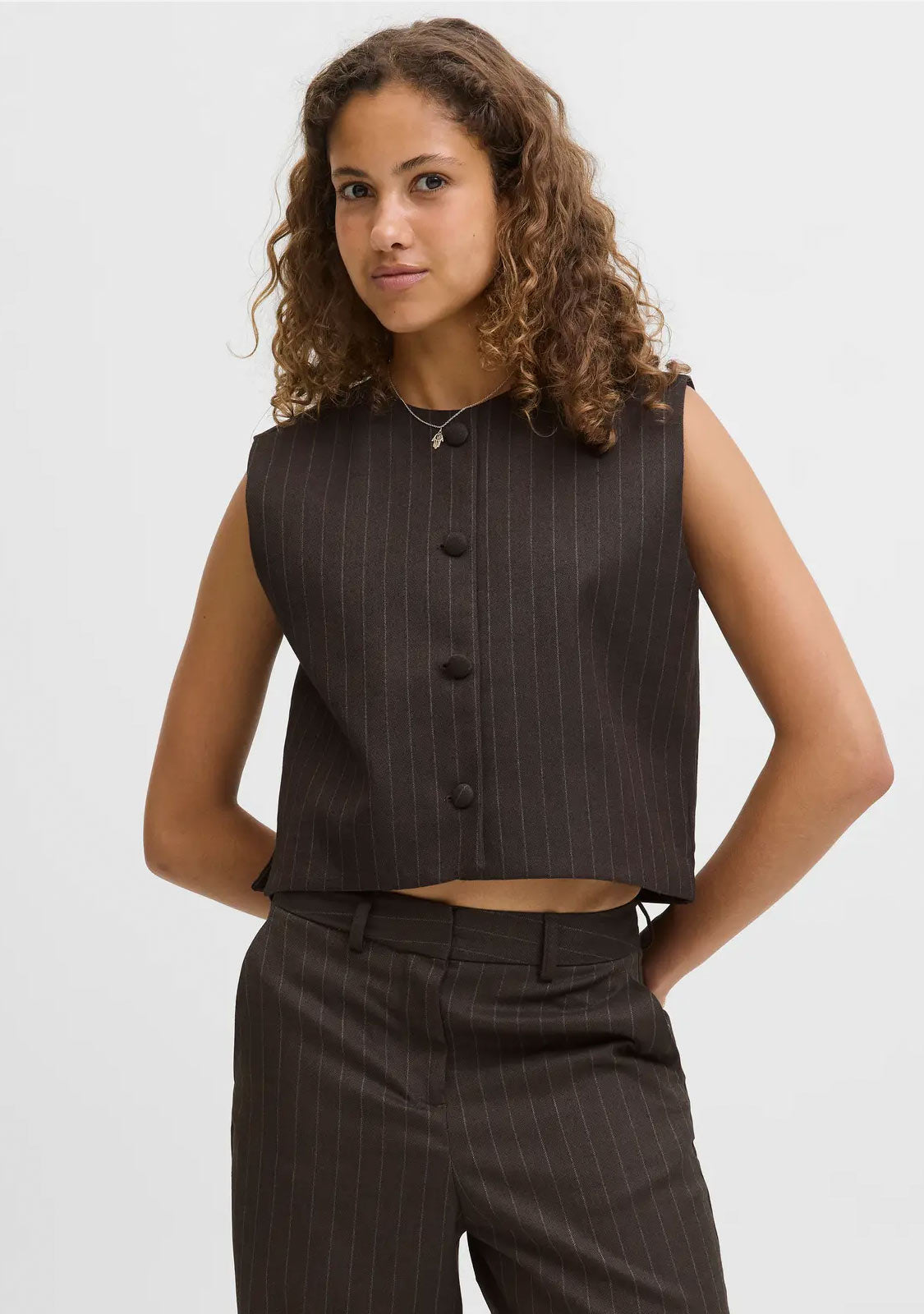 JXAna Mary Brushed Vest Tlr Bracken White