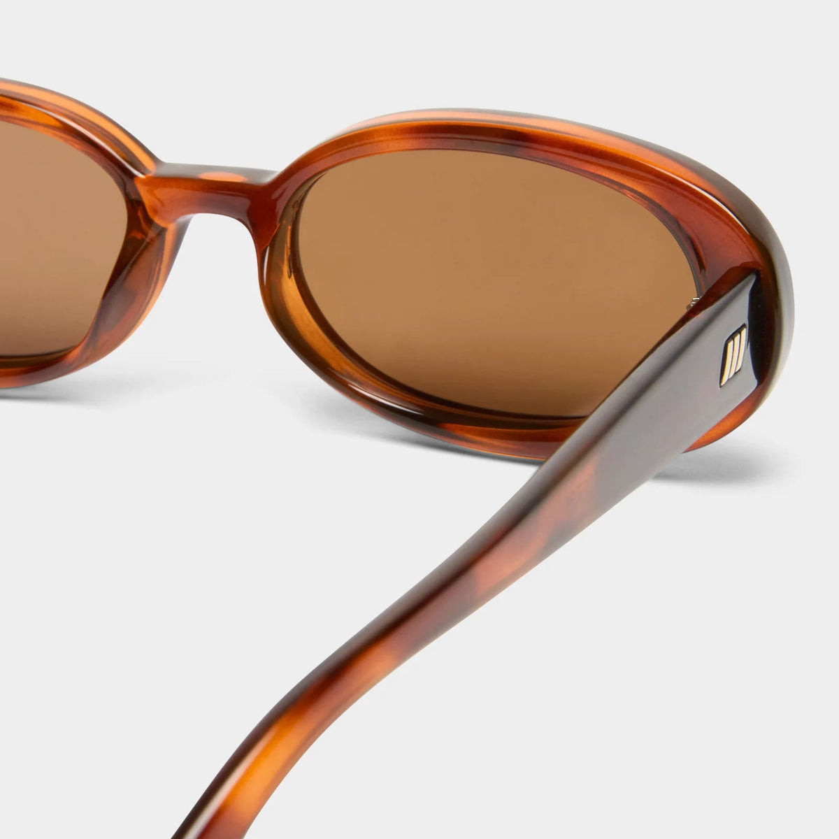 Outta Love Toffee Tort Light Brown Le Specs