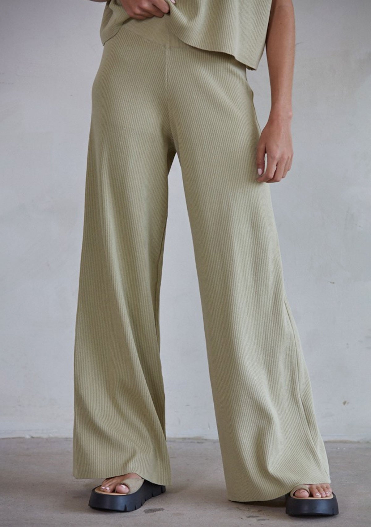 The Leonie Pants