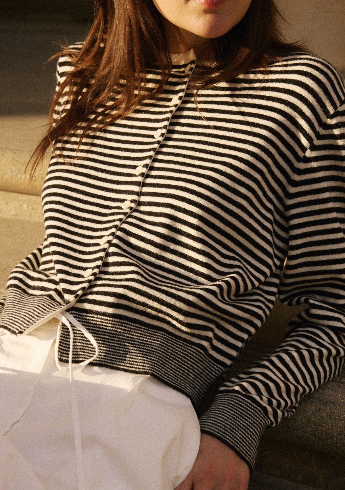 The Montana Cardigan Black/White